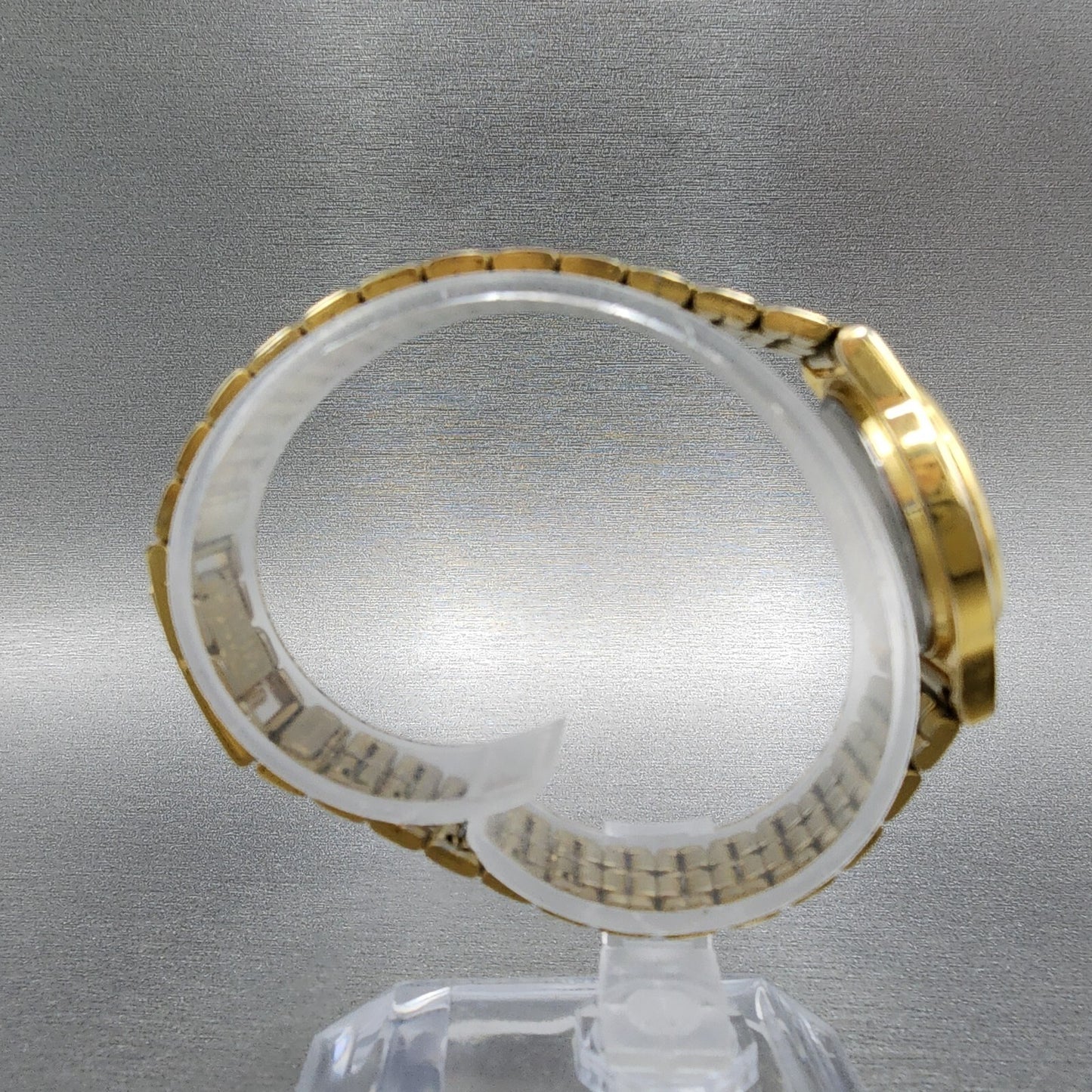 Citizen CQ Watch Women 26mm Champagne Dial Gold Tone Round 6030-075145 New Batt