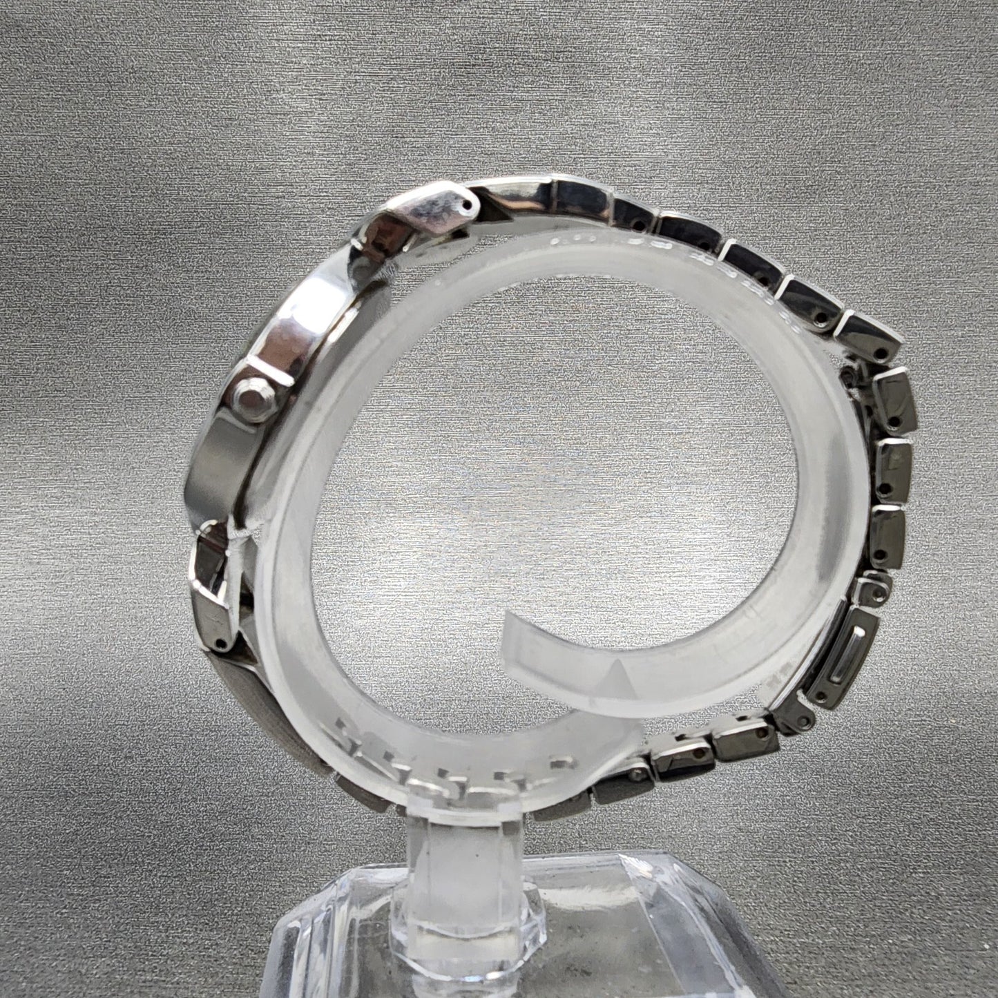 Seiko Solar Watch Women 28mm MOP Dial Silver Tone Round V115-0BH0 Runs