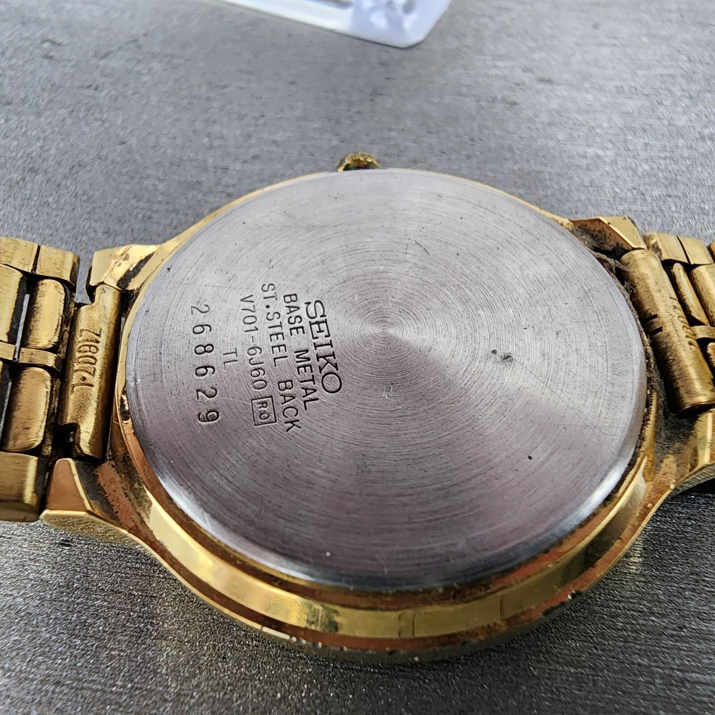 Seiko SX Watch Men 34mm Gold Dial Gold Tone Round V701-6J60 PARTS REPAIR
