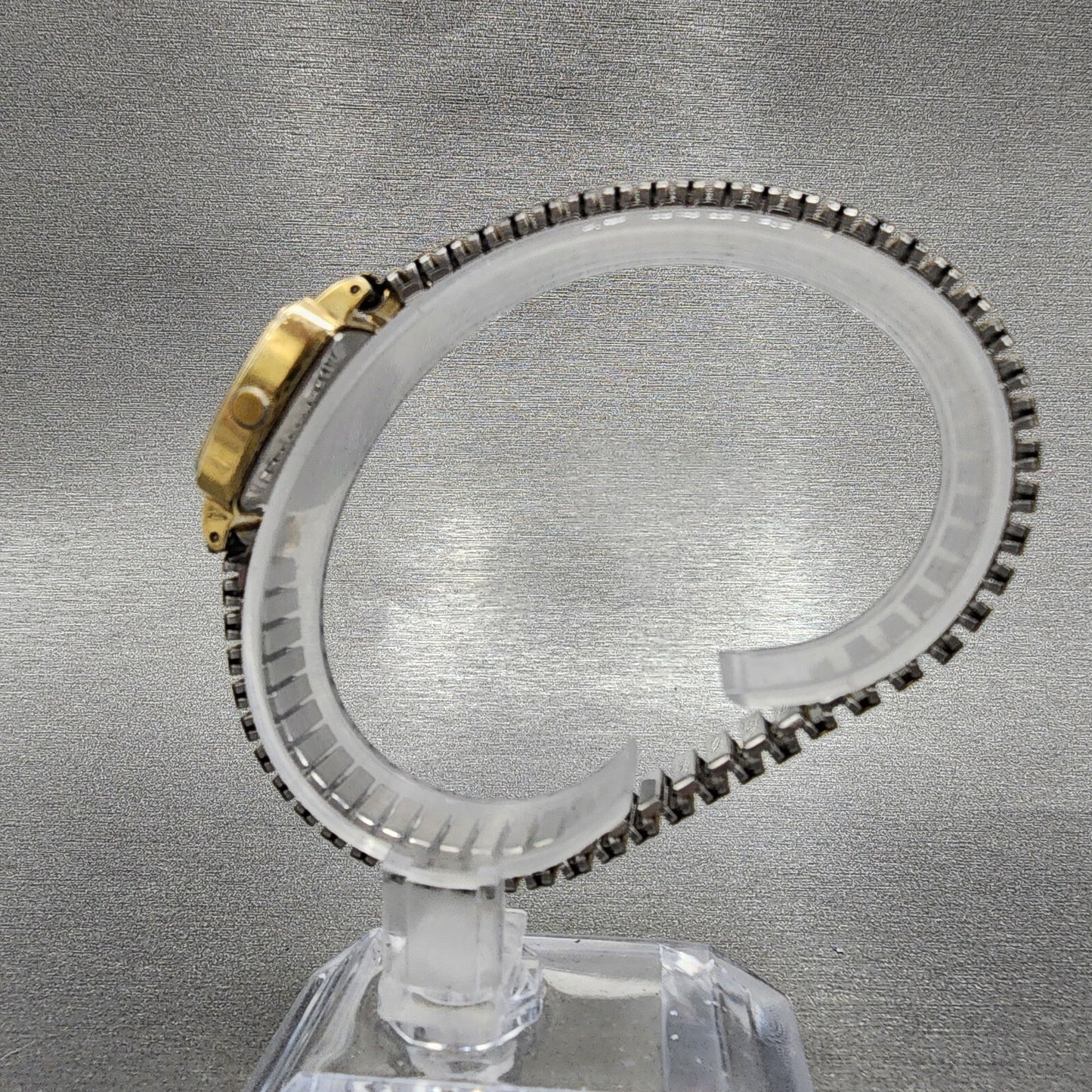 Seiko Watch Women 21mm White Dial Gold Tone Rectangle 1421-5670 New Battery