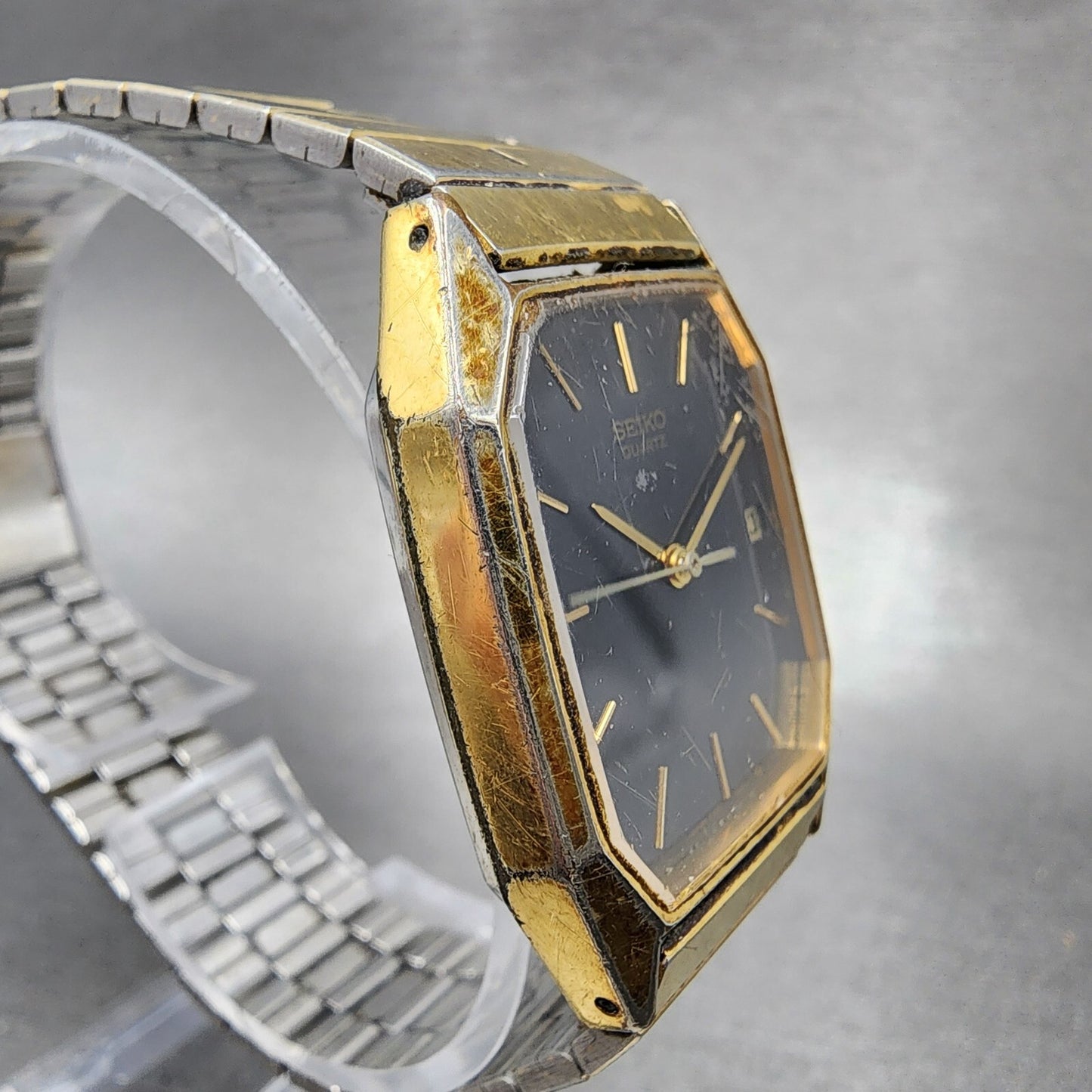 Seiko Watch Men 26mm Black Dial Gold Tone Date Octagon 6532-5310 New Battery