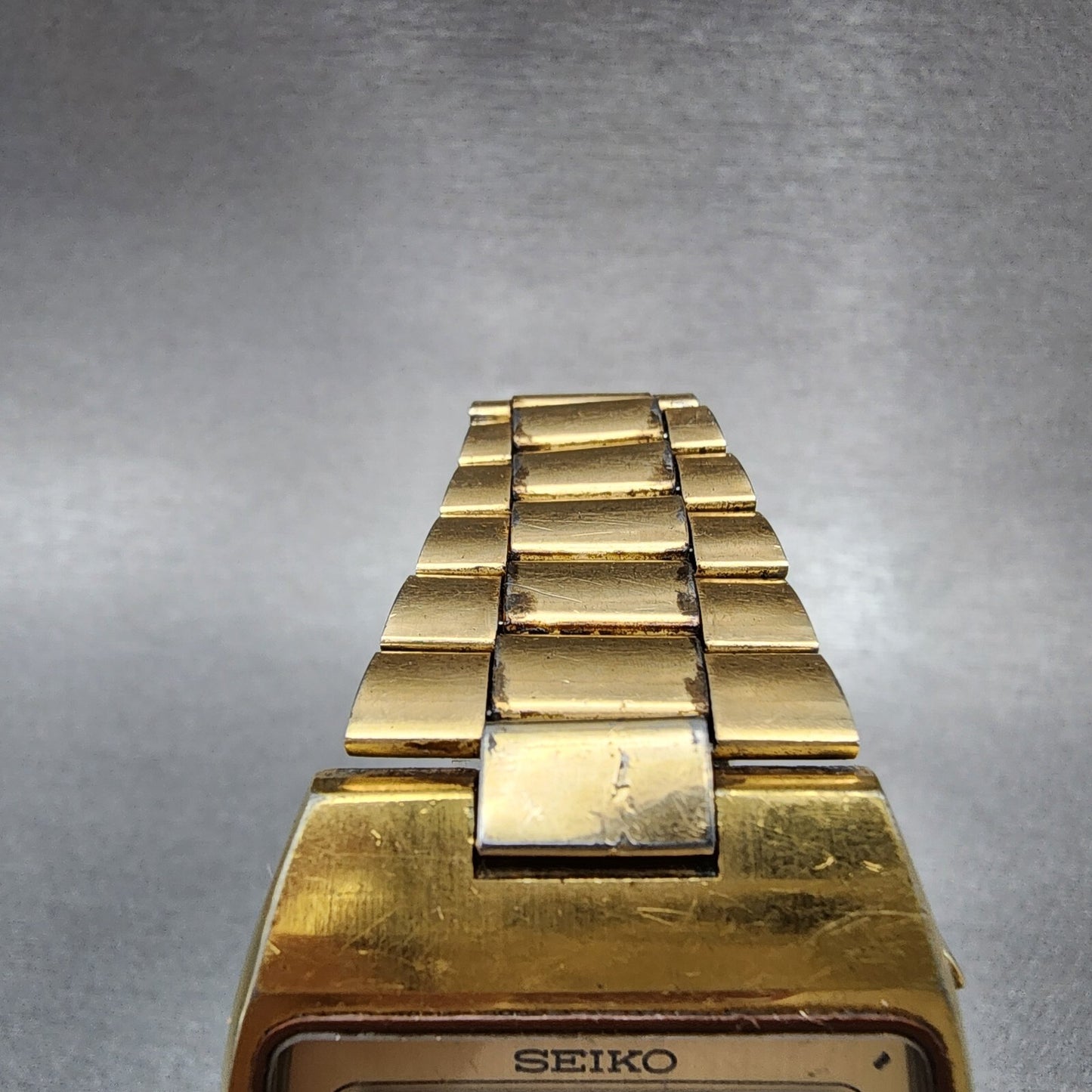 Seiko Digital Watch Men 34mm Gold Tone M154-4029 New Battery READ!!!!