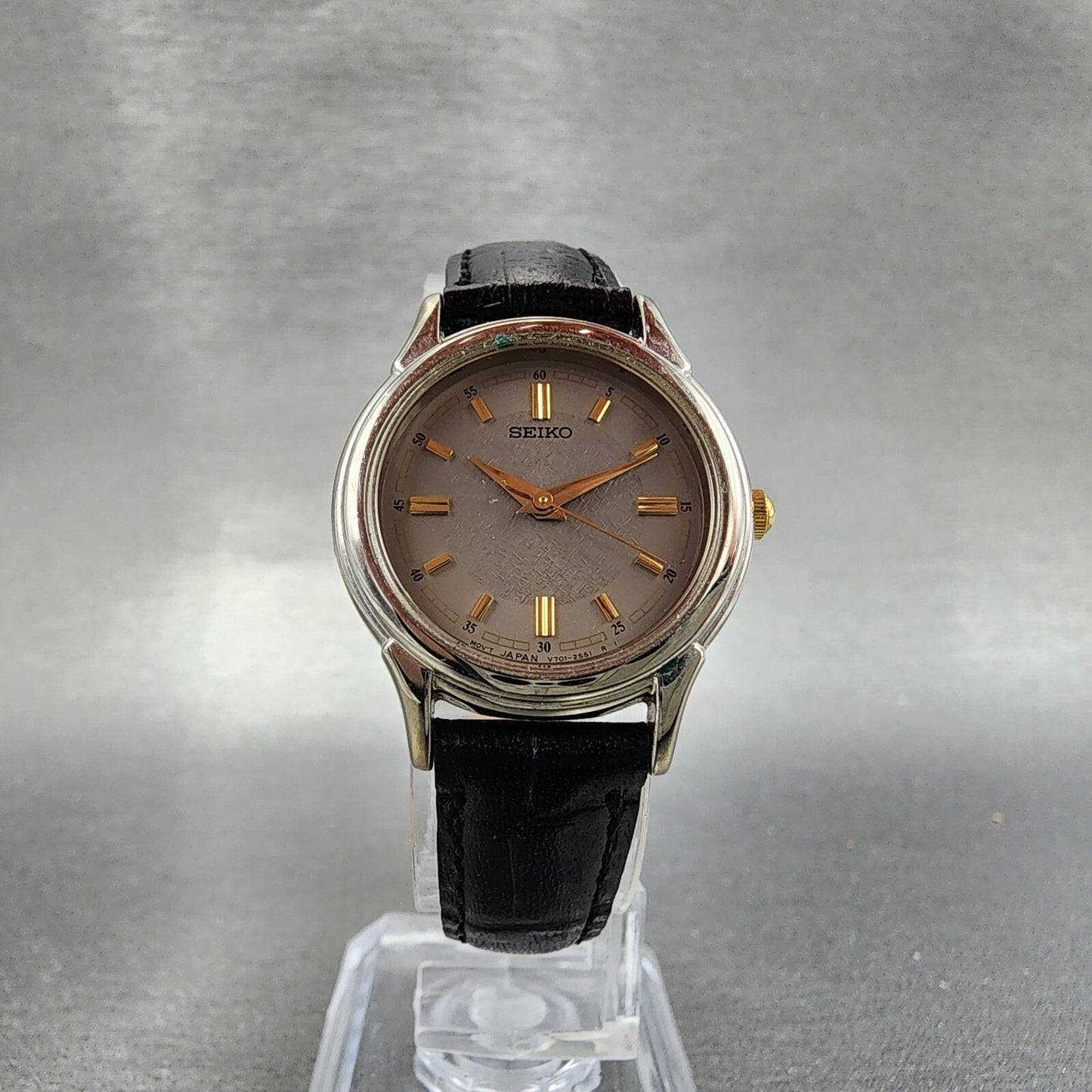 Seiko Watch Women 25mm Gray Dial Silver Tone Round Leather V701-1930 New Battery