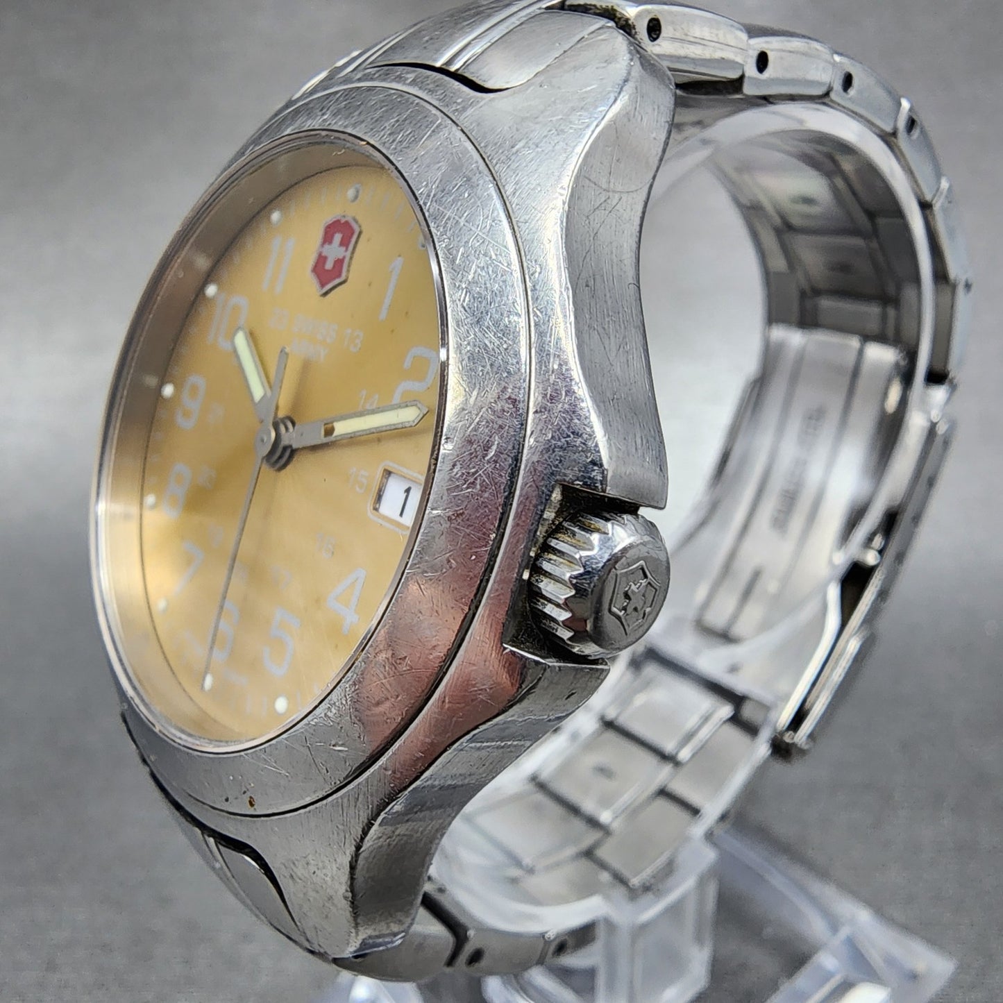 Victorinox Swiss Army Officer LS Watch Men 40mm Yellow Dial Steel Date Round Run