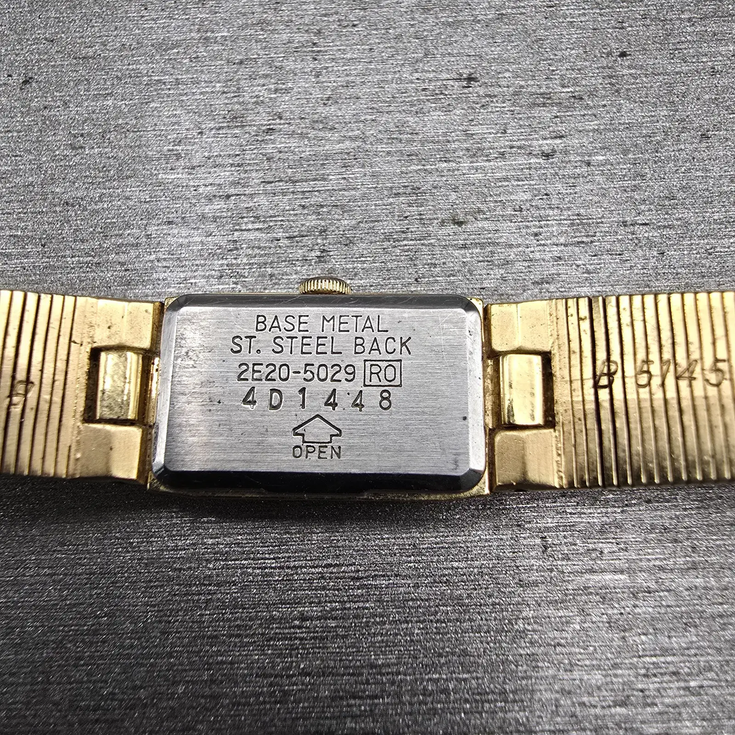 Seiko Watch Women 12mm Gold Dial Gold Tone Rectangle 2E20-5029 New Battery VTG10
