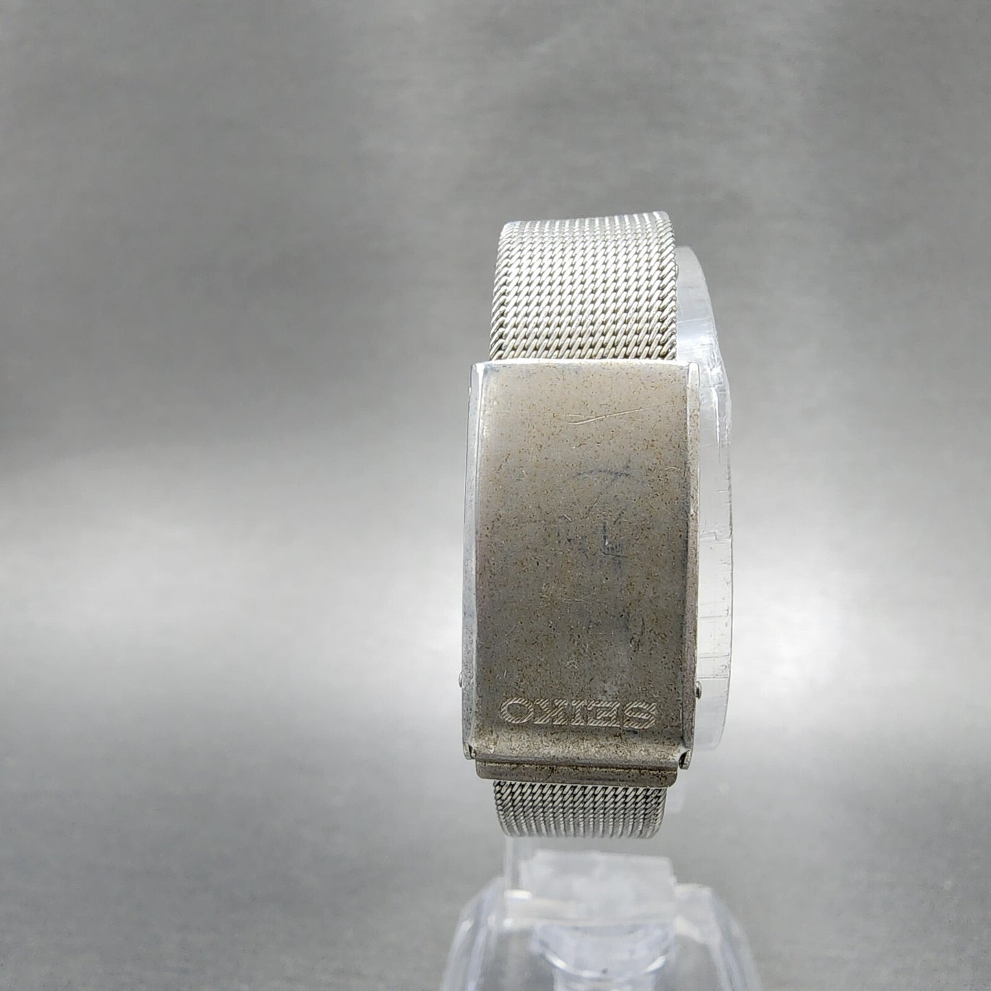 Seiko Special Watch Women 24mm champagne Dial Silver Tone Automatic 2205-0160