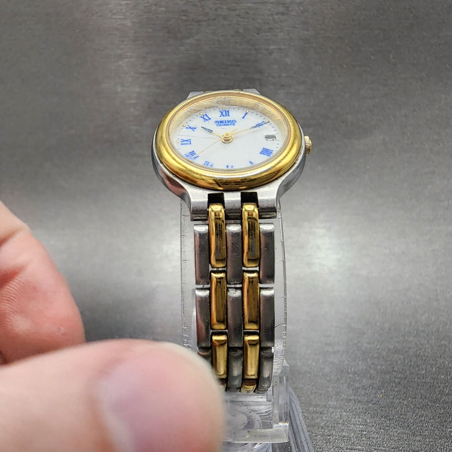 Seiko Watch Women 24mm White Dial Two Tone Date Round 7N82-6B29 New Battery