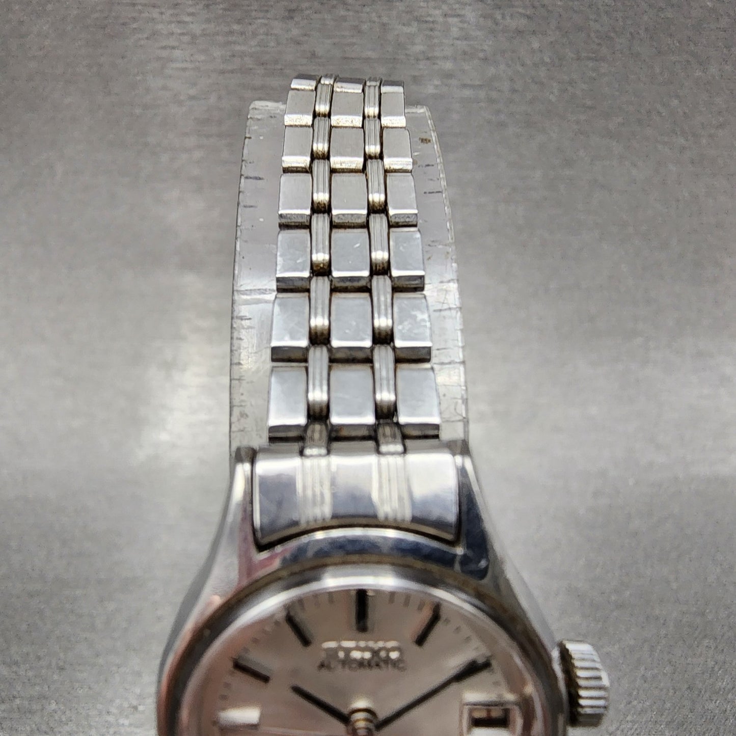 Seiko Automatic Watch Women 22mm Silver Dial Silver Tone Date 2205-0040 Runs