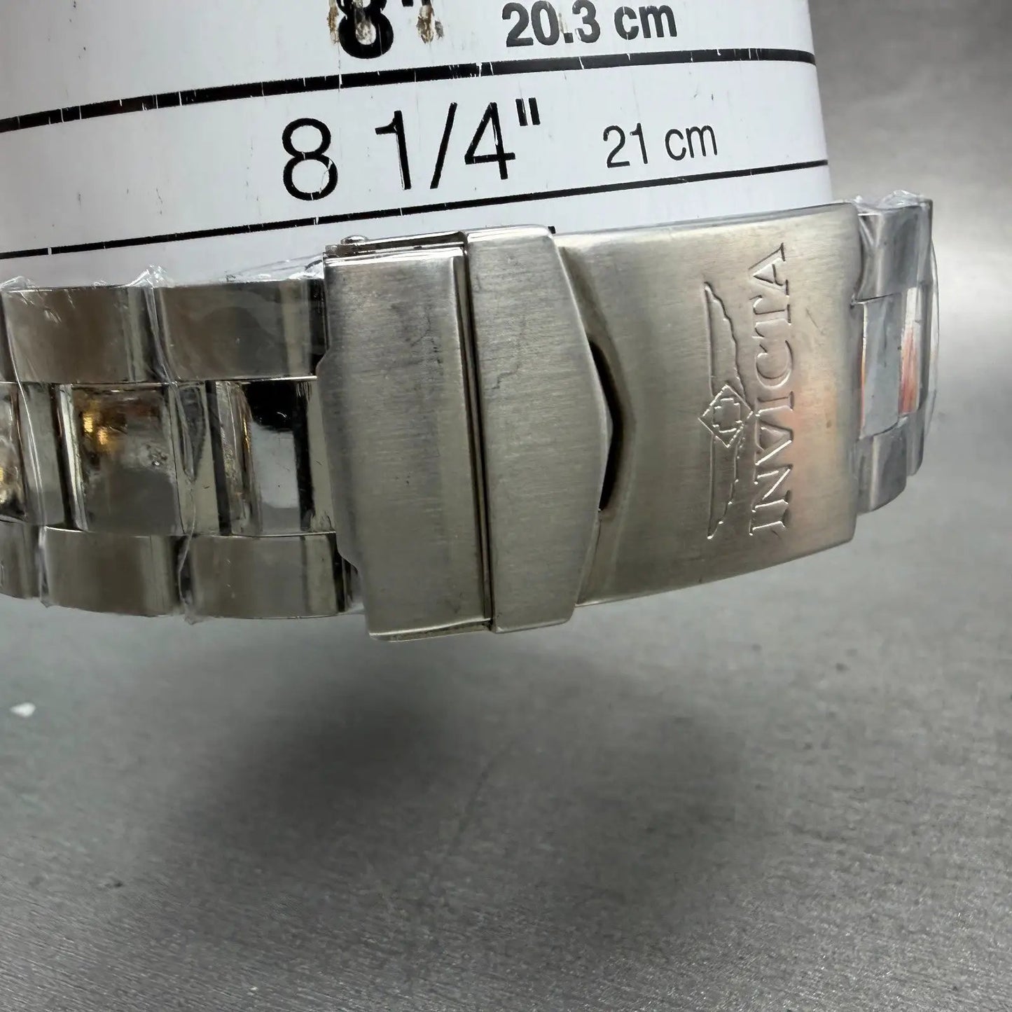 48204000