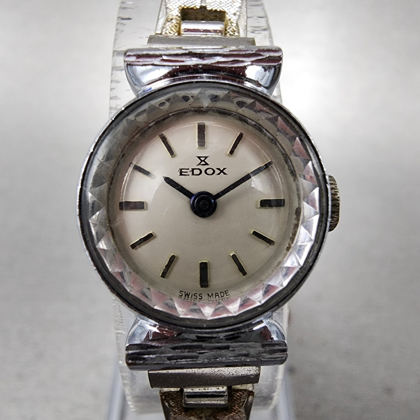 EDOX Watch Women 18mm White Dial Steel Round Manual Wind Runs Vintage