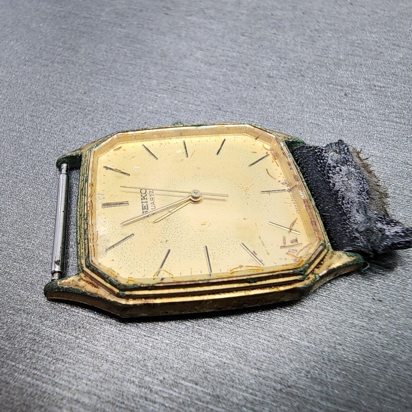 Seiko Tank Watch Men 28mm Gold Dial Gold Tone Rectangle 9021-5180 PARTS