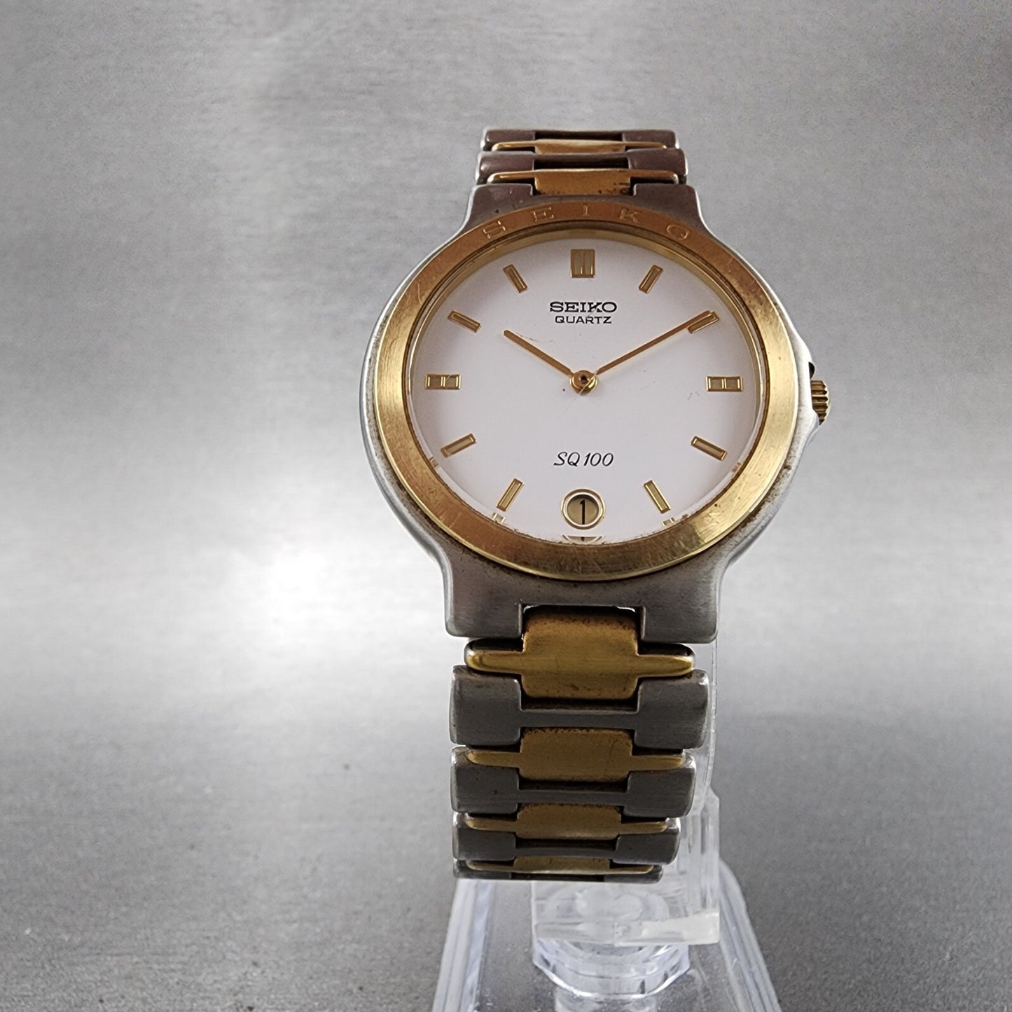 Seiko SQ 100 Watch Men 34mm White Dial Two Tone Date 5p29-6a50 New Battery