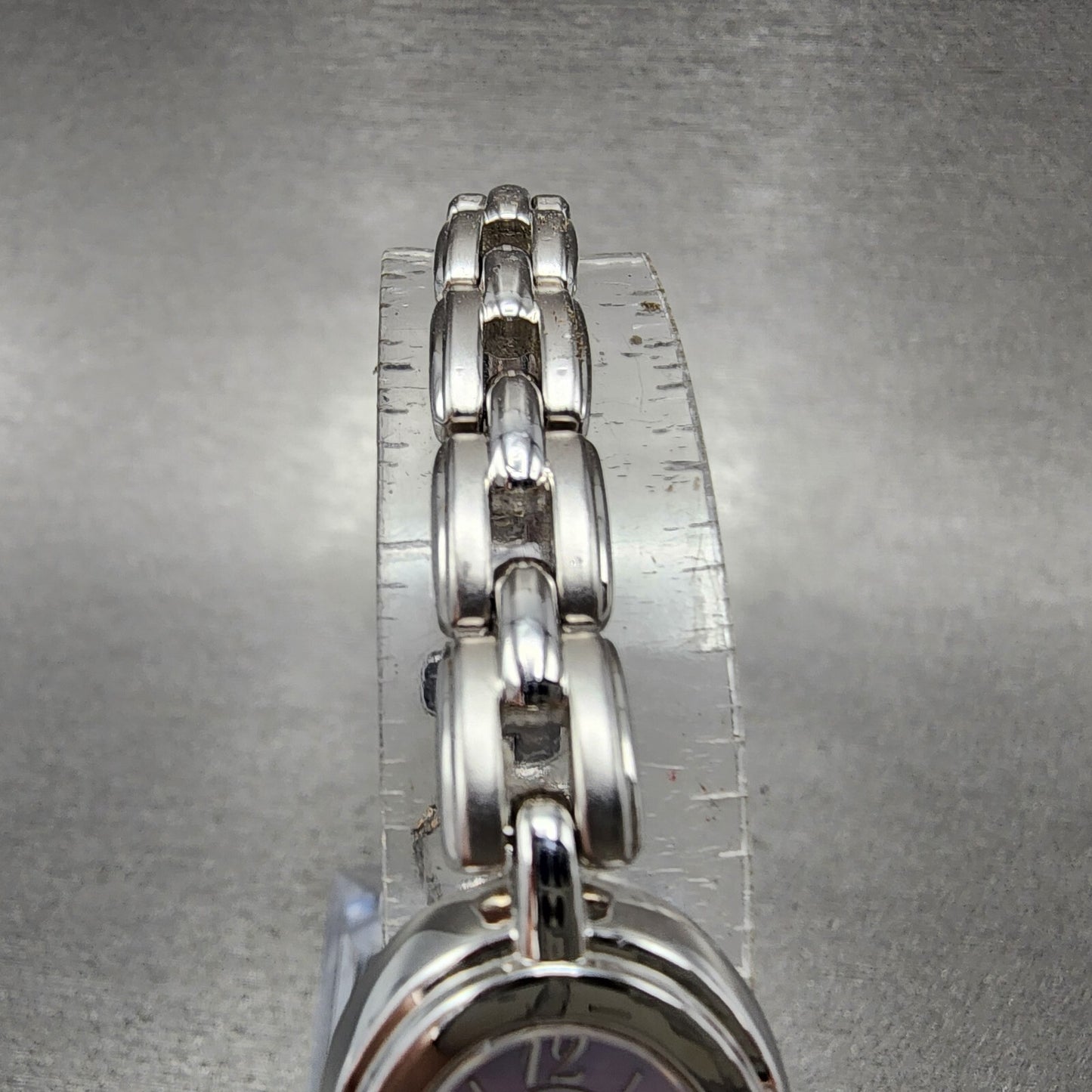 Seiko Solar Watch Women 18mm MOP Dial Silver Tone Oval V110-5a20 Runs