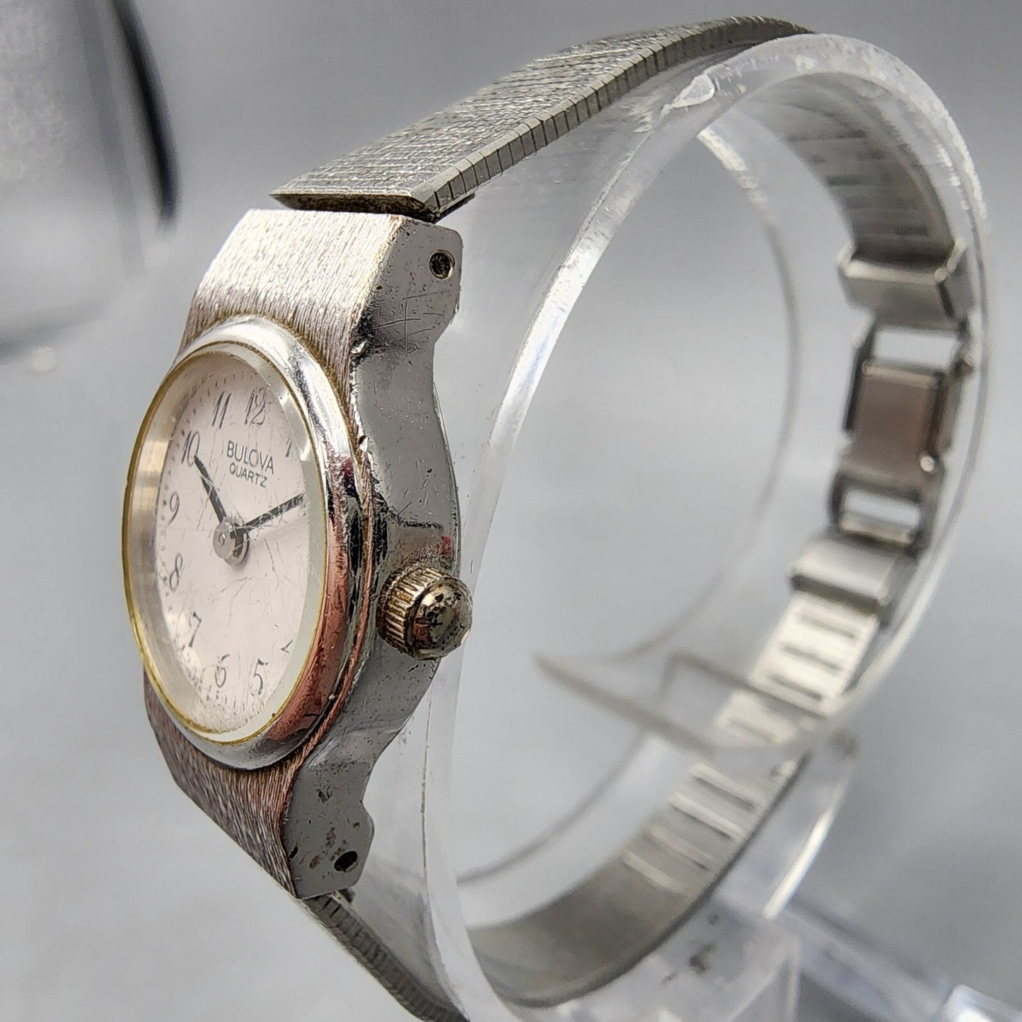 VTG Bulova Watch Women 18mm White Dial Silver Tone Round 91L06 New Battery