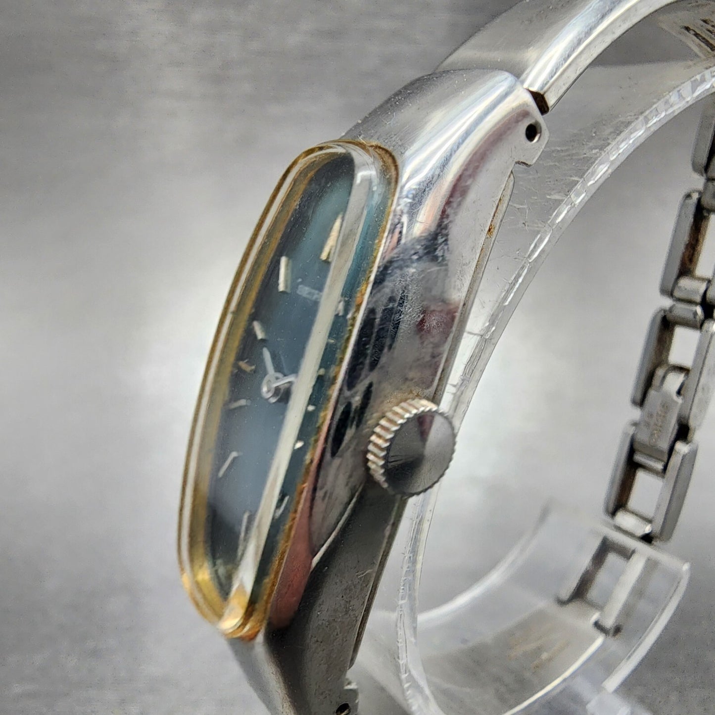 Seiko Watch Women 15mm Blue Dial Steel Oval Manual Wind 1520-3689 Runs