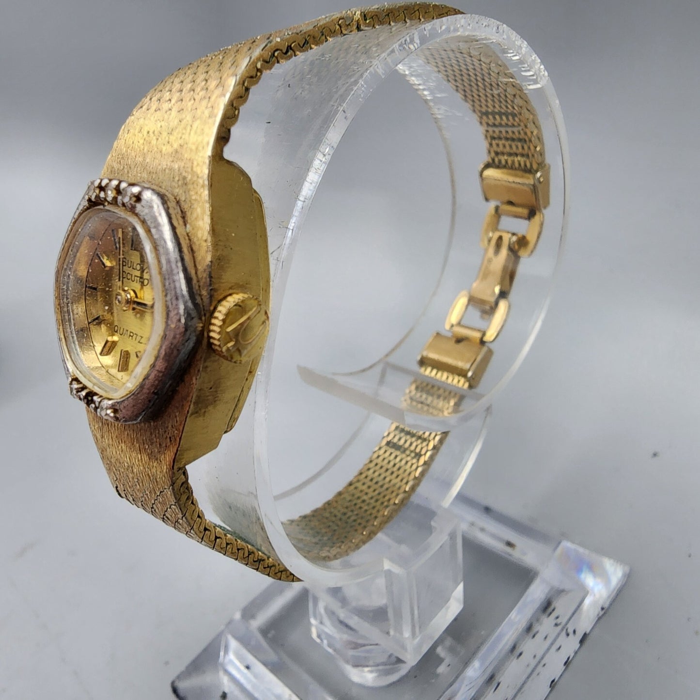 VTG Bulova Accutron Watch Women Gold Tone Gold Dial Diamond Bezel New Battery