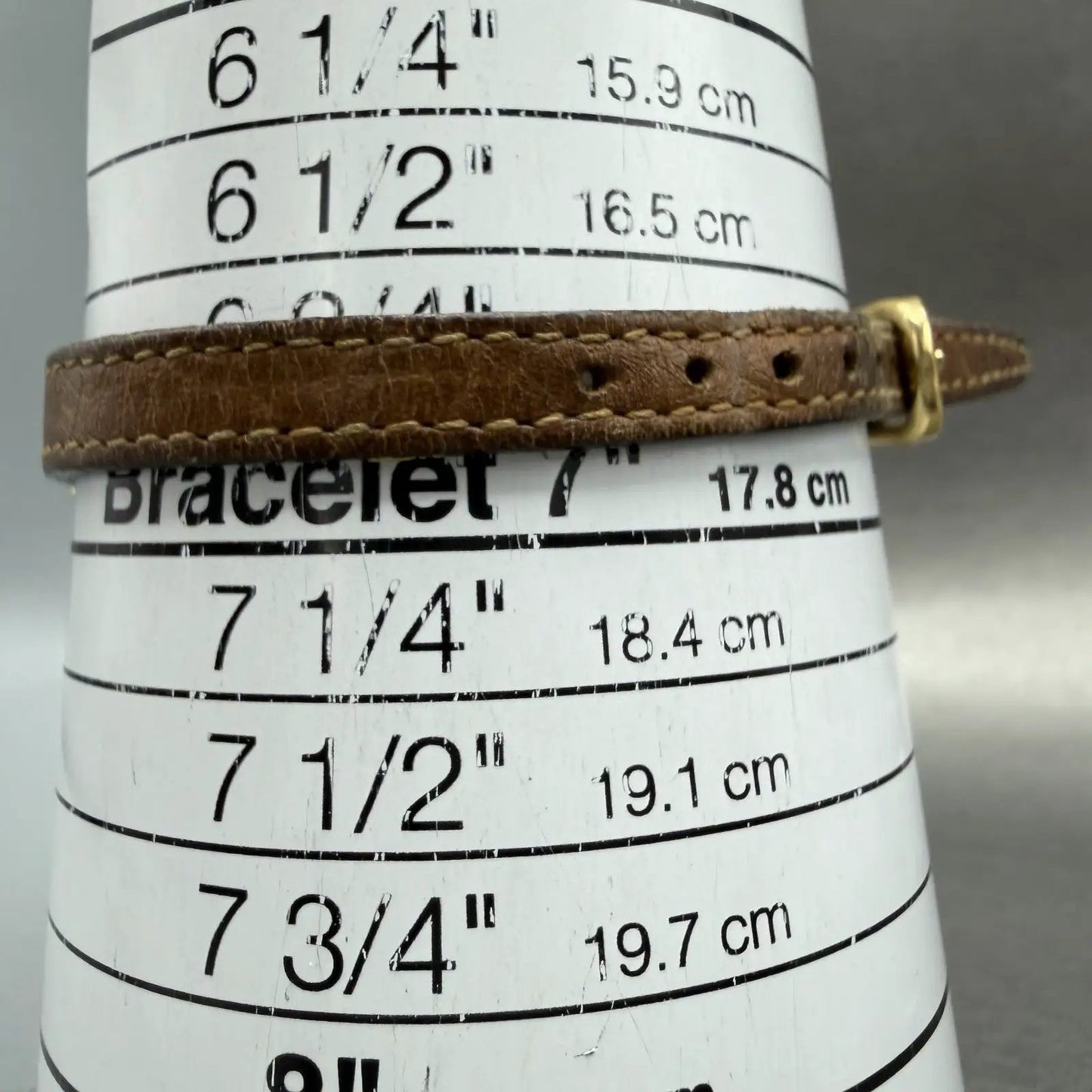 Citizen CQ Watch Women 19mm Champagne Dial Gold Tone Oval 5930-K00845 New Batt10