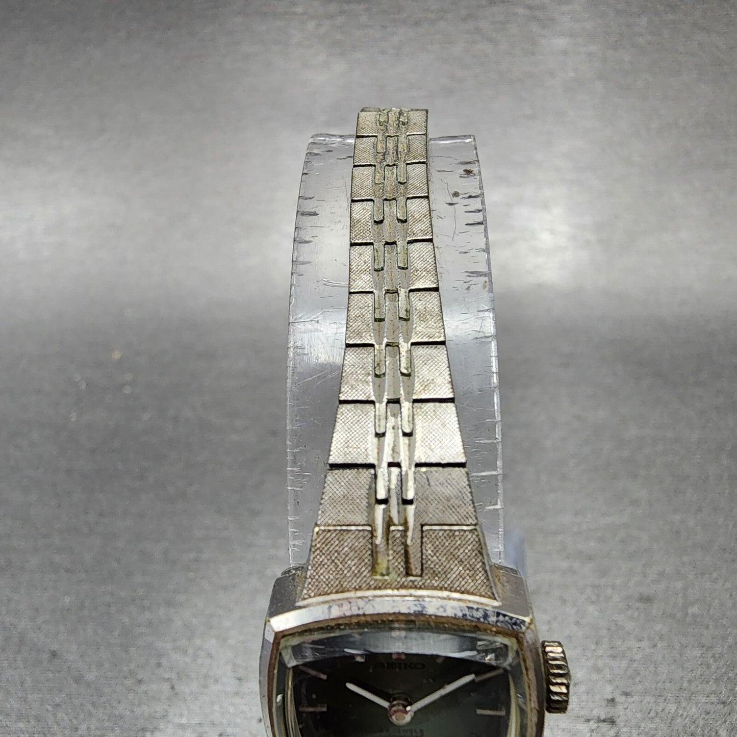 Seiko Special Watch Women 18mm Green Dial Silver Tone Rectangle Manaul Wind PART