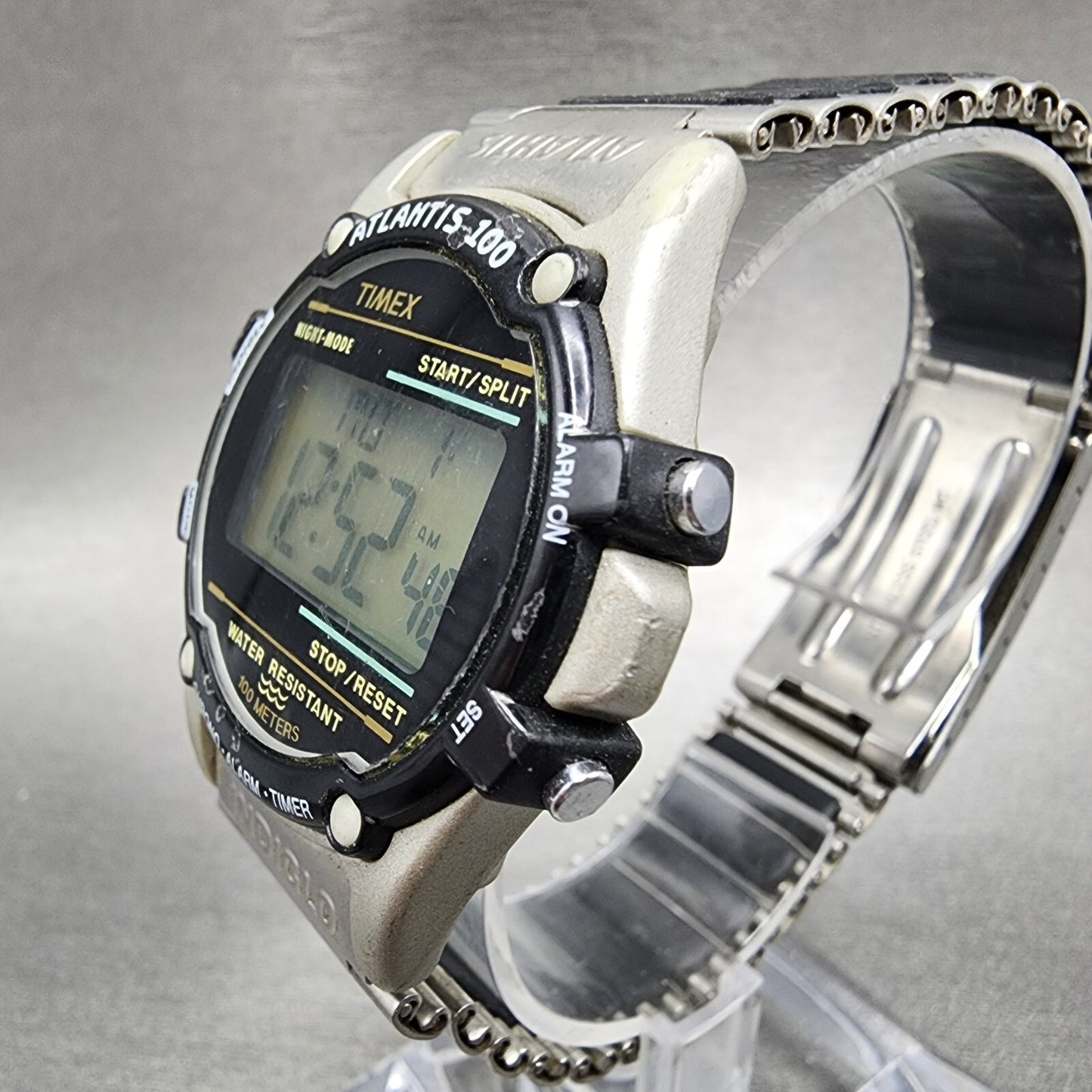 Timex Atlantis 100 Watch Men 40mm Digital Silver Black Tone Round New BatteryD67