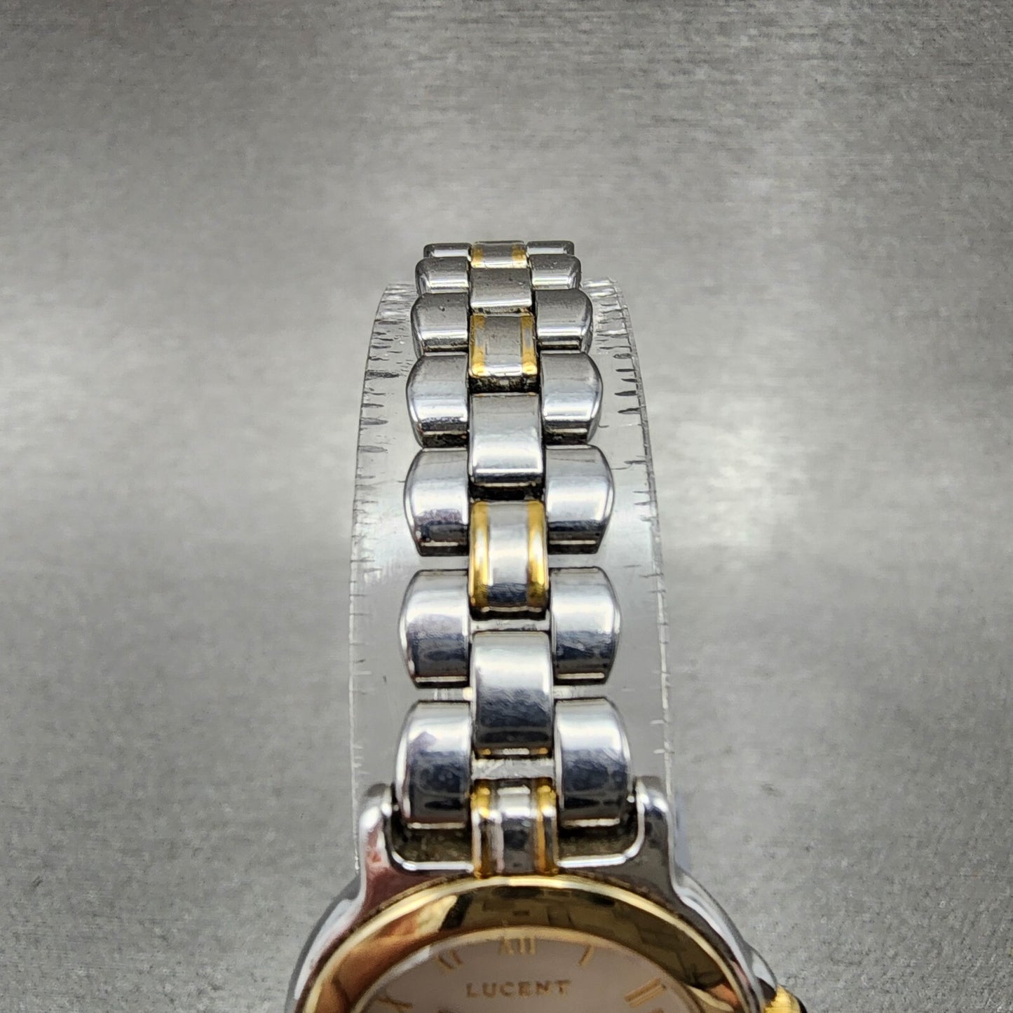 Seiko Lucent Watch Women 22mm Cream Dial Two Tone 1f21-0g80 New Battery