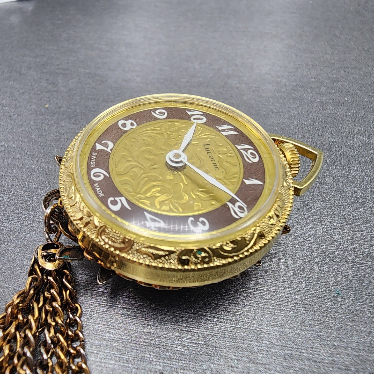 VTG Lucerne Pocket Watch Women Gold Tone Floral Brooch Round Manual Wind PARTS