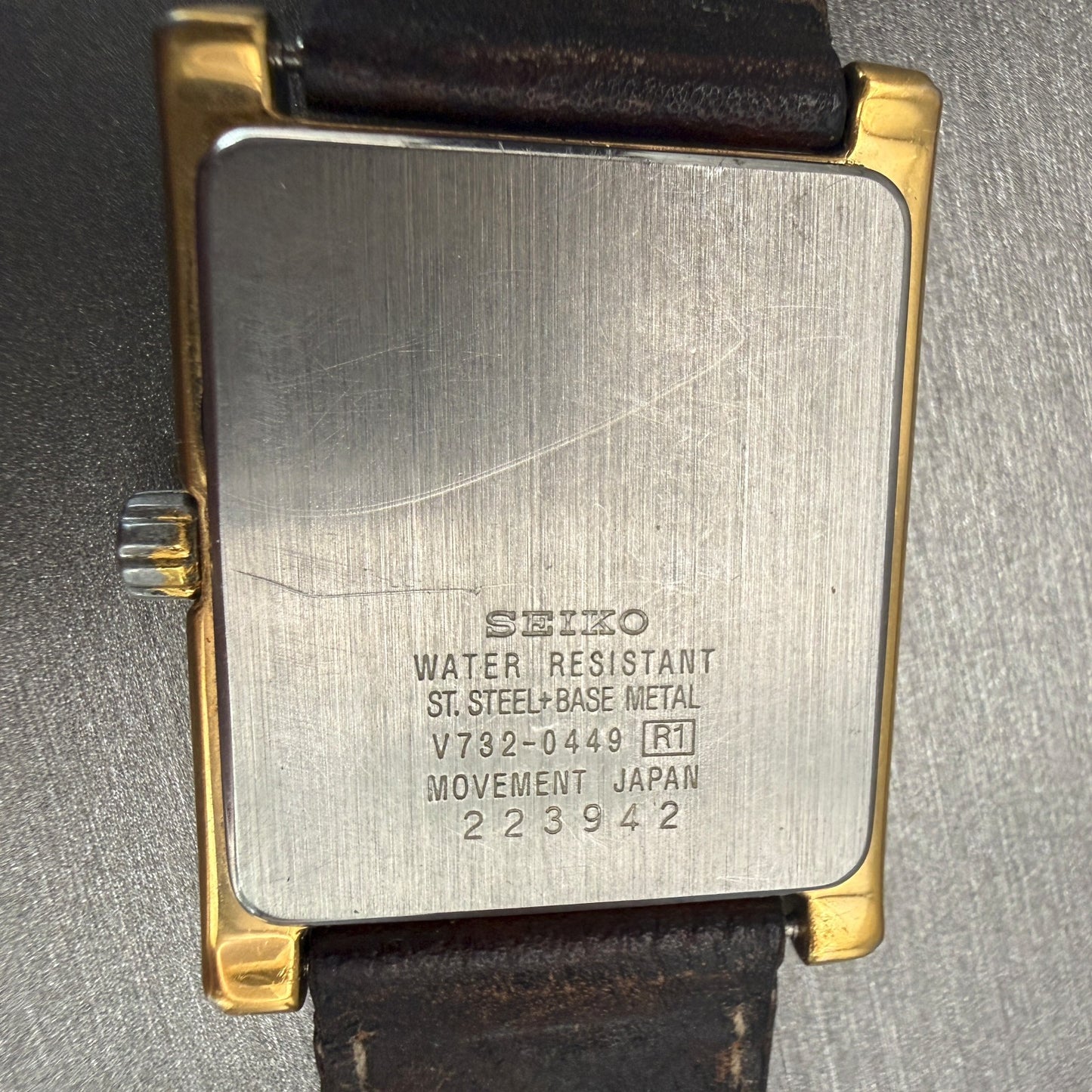 Seiko Watch Men 28mm White Dial Gold Tone Date Rectangle V732-0449 New Battery10