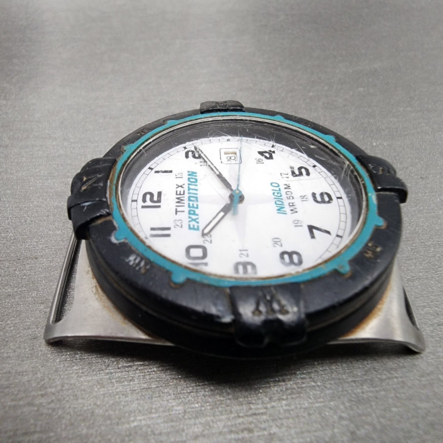 VTG Timex Expedition Watch Men White Dial Silver Tone Date Indiglo 1999 New Batt