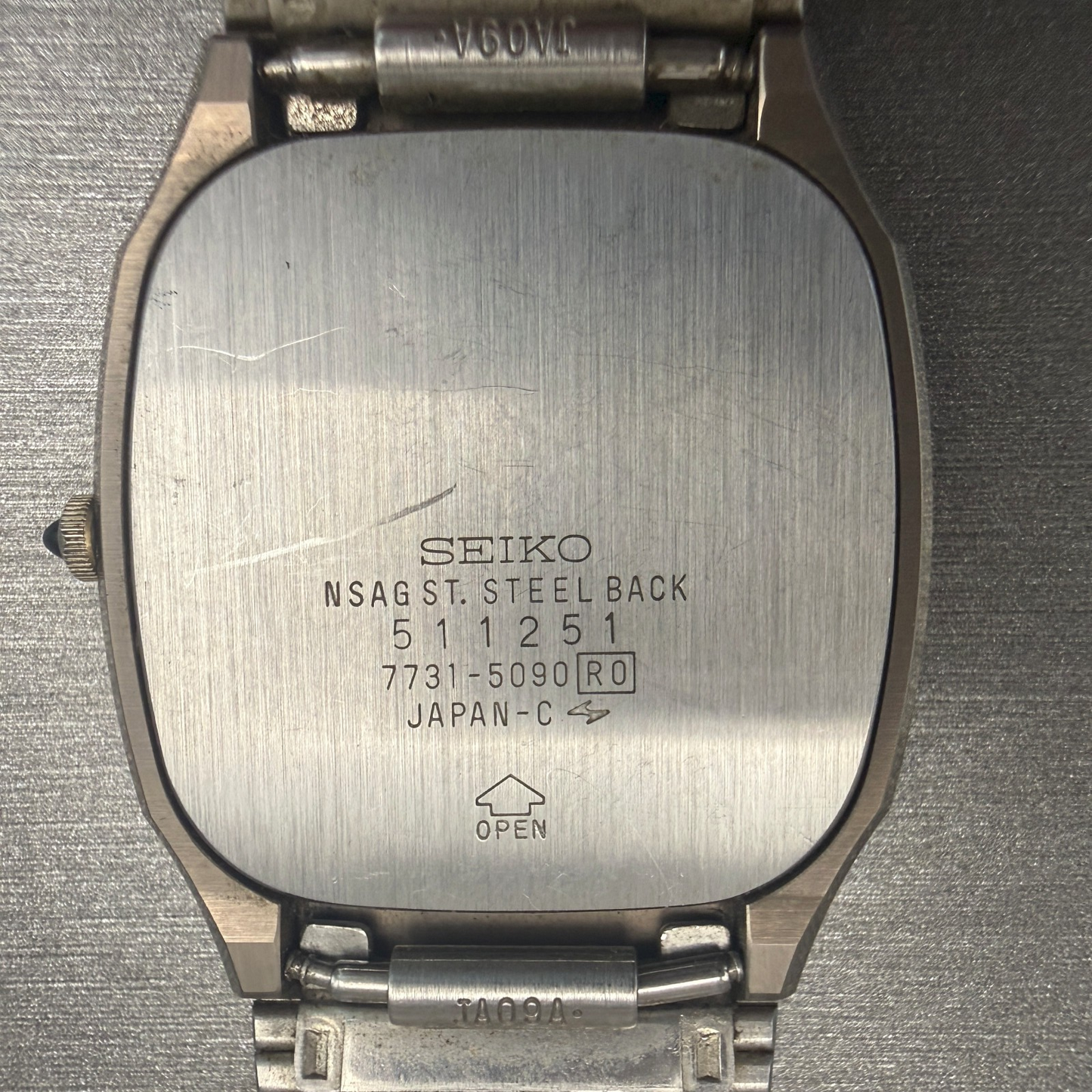 Seiko Dolce Watch Men 30mm Champagne Dial Gold Tone 7731-5090 New Battery10
