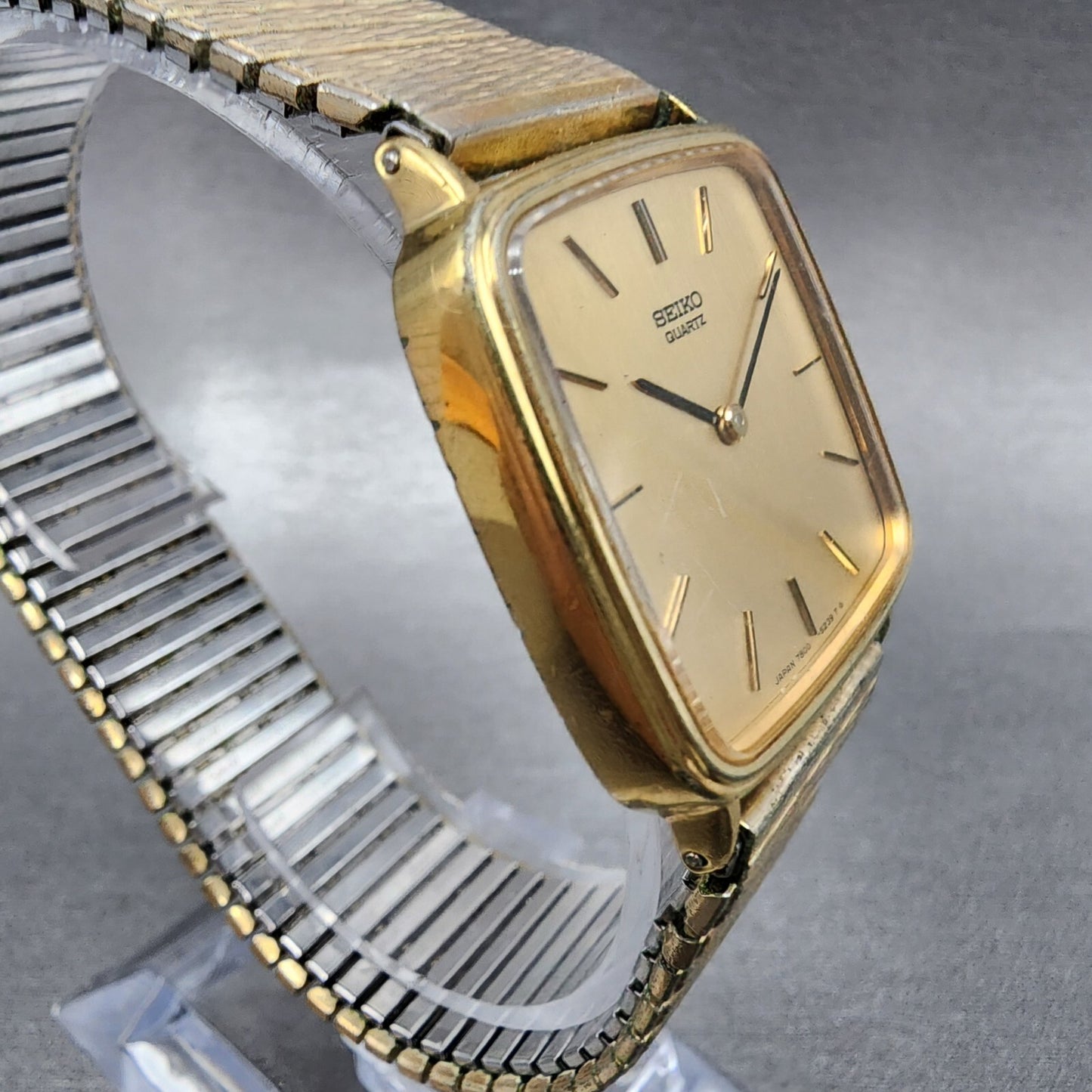 Seiko Watch Men 29mm Champagne Dial Gold Tone Square 7800-5239 New Battery