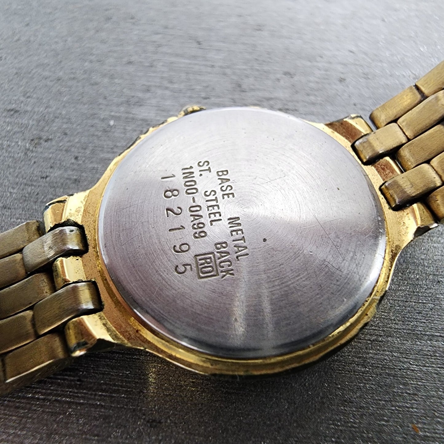 Seiko Watch Women 22mm White Dial Gold Tone Round 1n00-0a99 New Battery