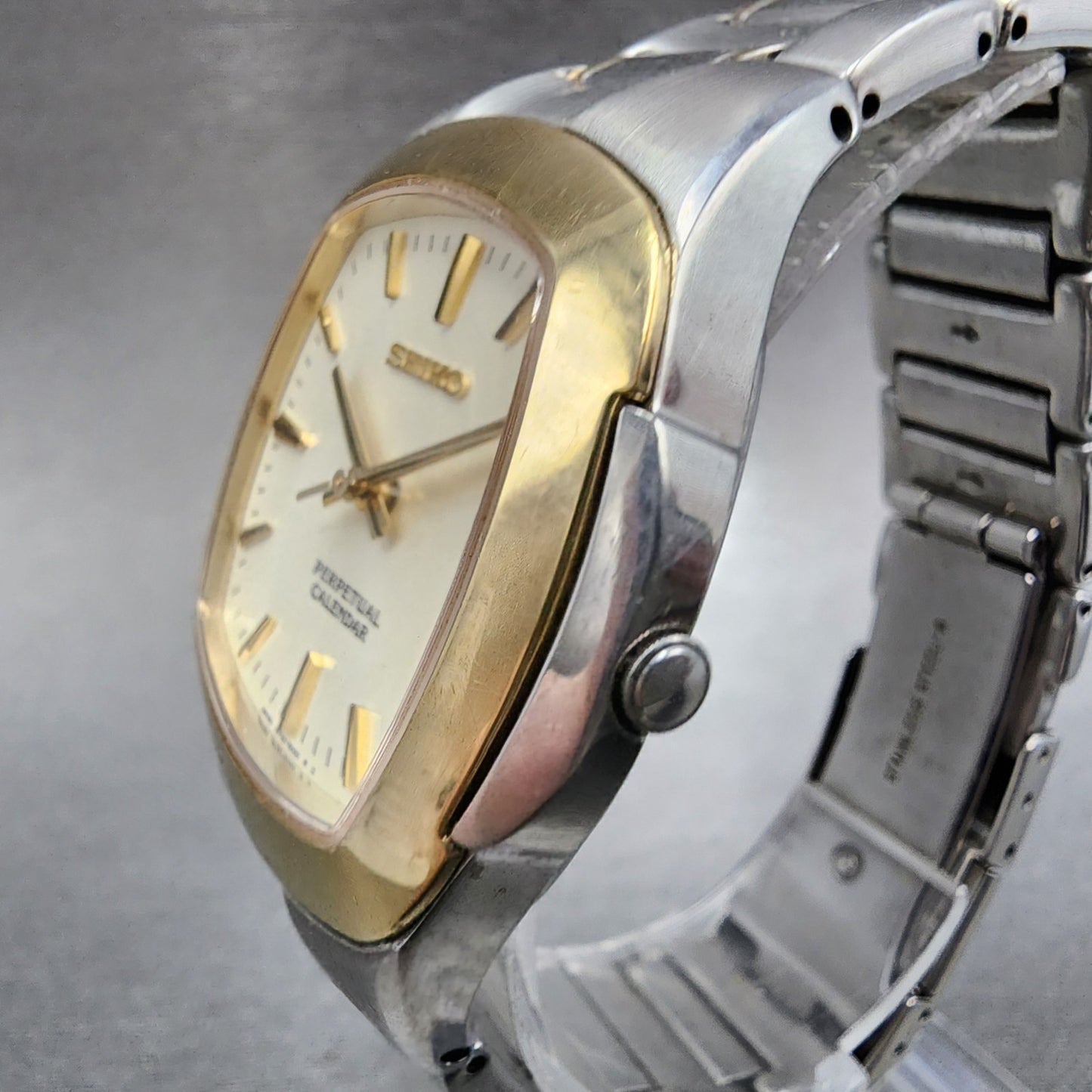 Seiko Perpetual Calendar Watch Men 36mm White Dial Two Tone 8f32-5000 New Batt