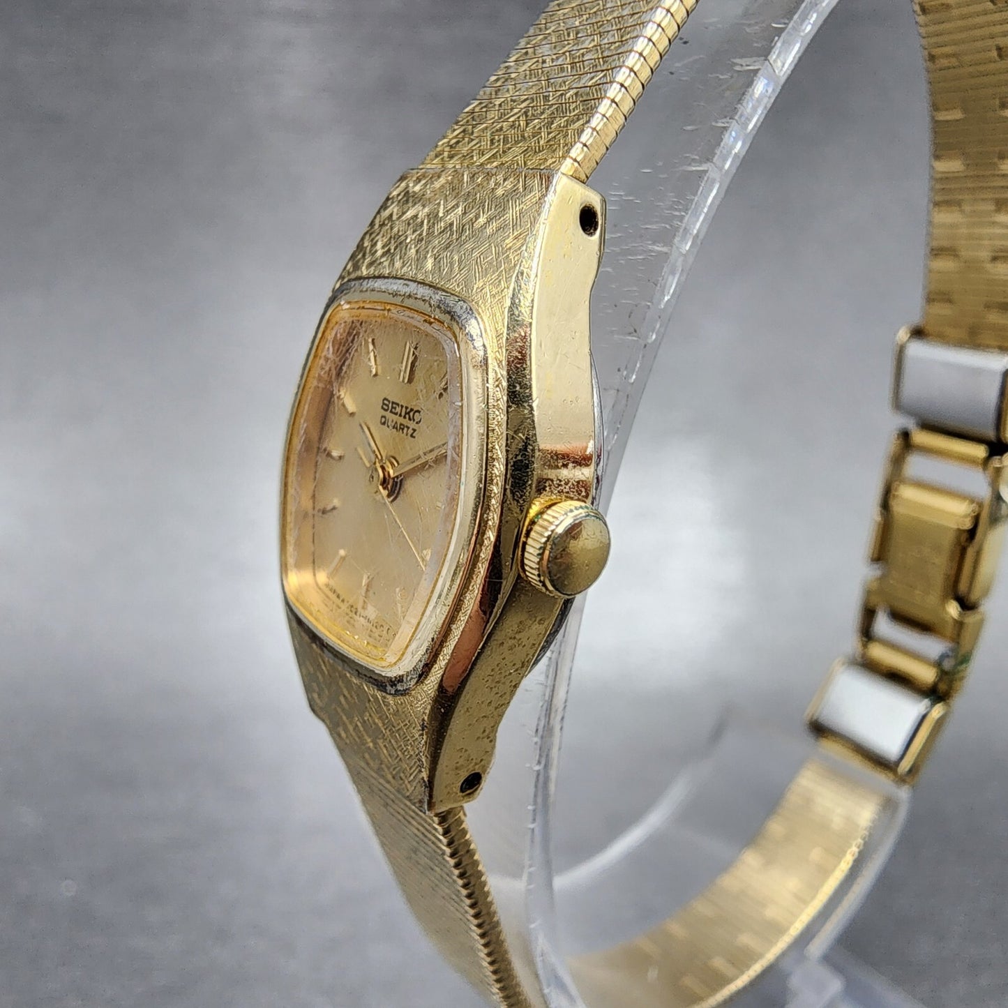 Vintage Seiko Watch Women 25mm Gold Dial Gold Tone Hexagon 2C21-5149 New Batt A1