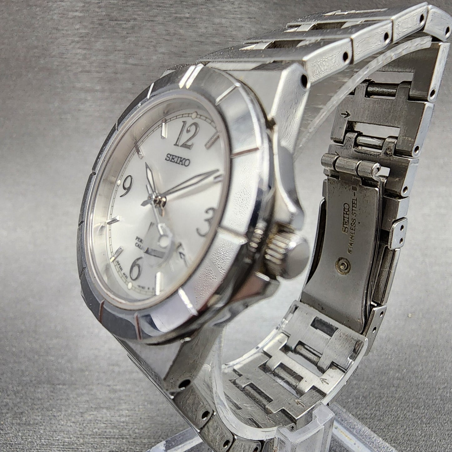 Seiko Lukia Perpetual Calendar Watch Women 30mm Silver Dial Steel 4f32-0130 PART