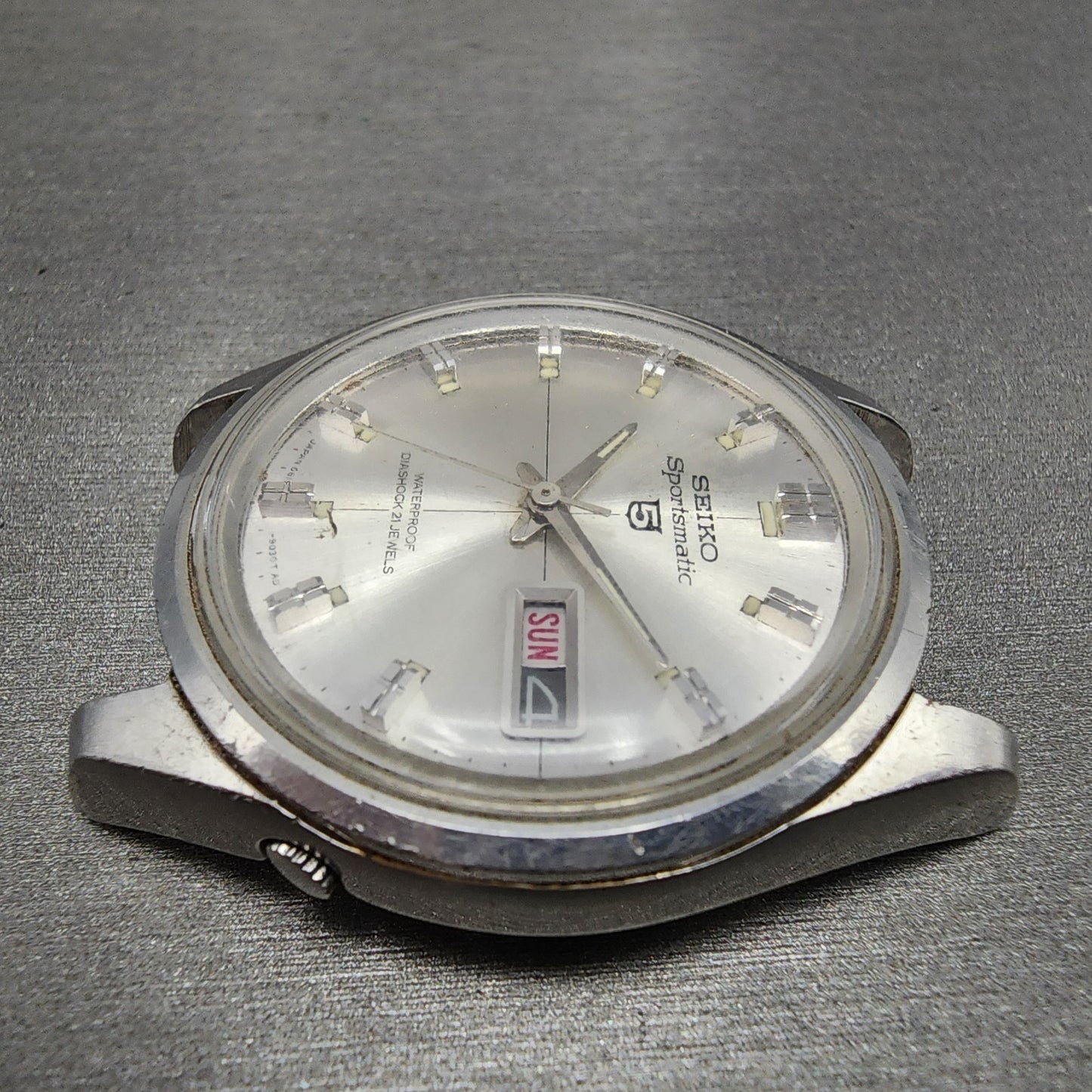Seiko Sportsmatic 5 Watch Men 39mm Silver Dial Silver Tone Daydate 6119-9010 Run