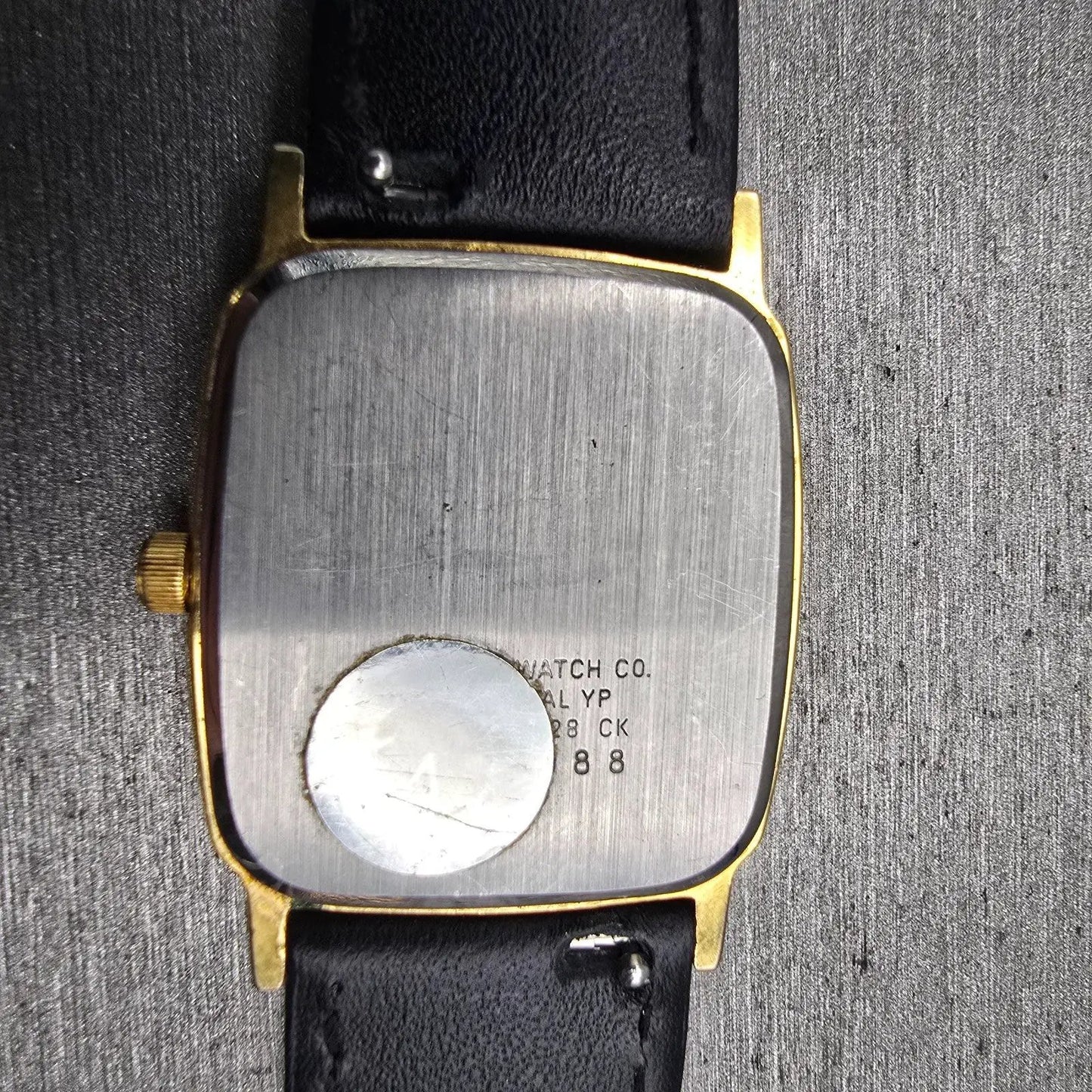 Citizen Watch Men 27mm Black Dial Gold Tone Date Rectangle 5010 New Battery10