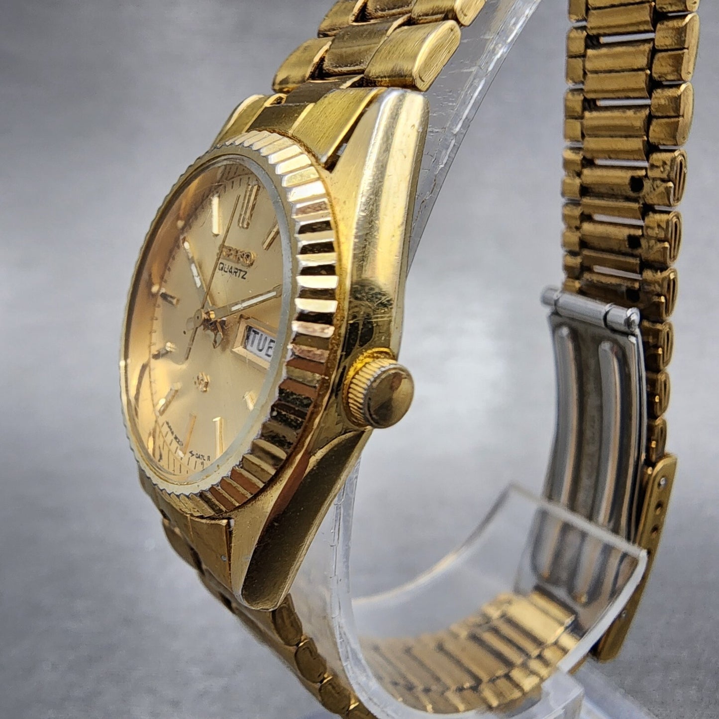 Seiko SQ Watch Women 24mm Gold Dial Gold Tone Daydate 24mm Round New Battery ABC
