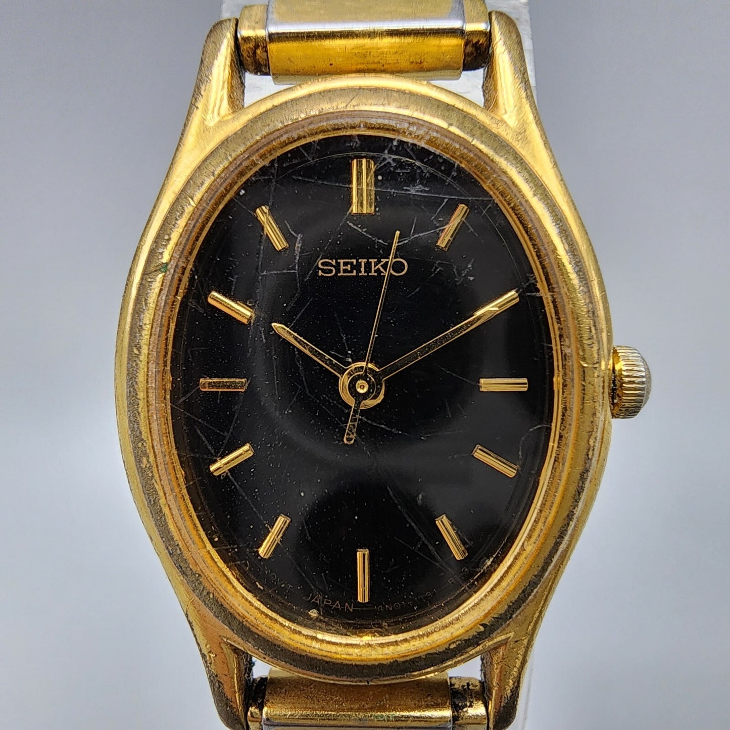 VTG Seiko Watch Women 20mm Black Dial Gold Tone Oval 4N01-5060 New Battery