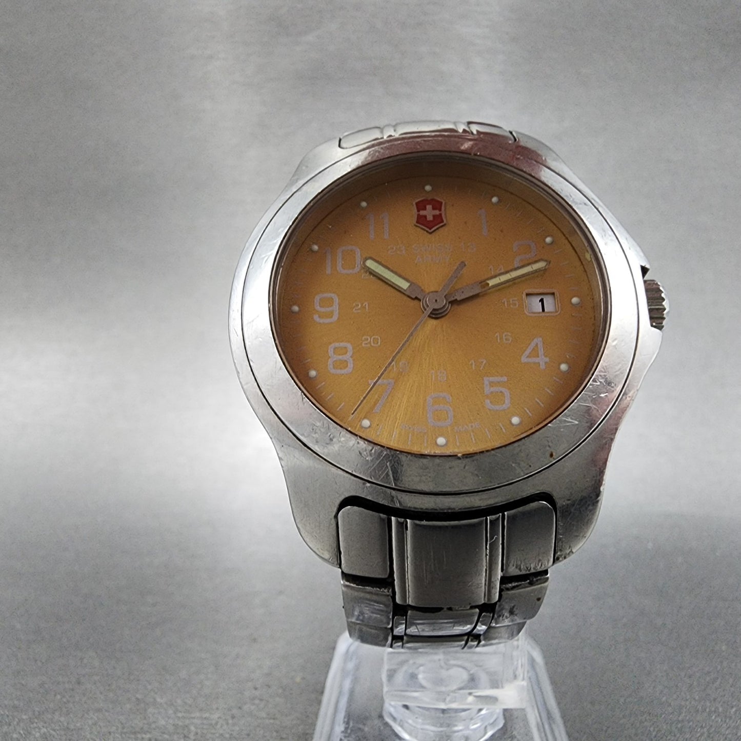 Victorinox Swiss Army Officer LS Watch Men 40mm Yellow Dial Steel Date Round Run