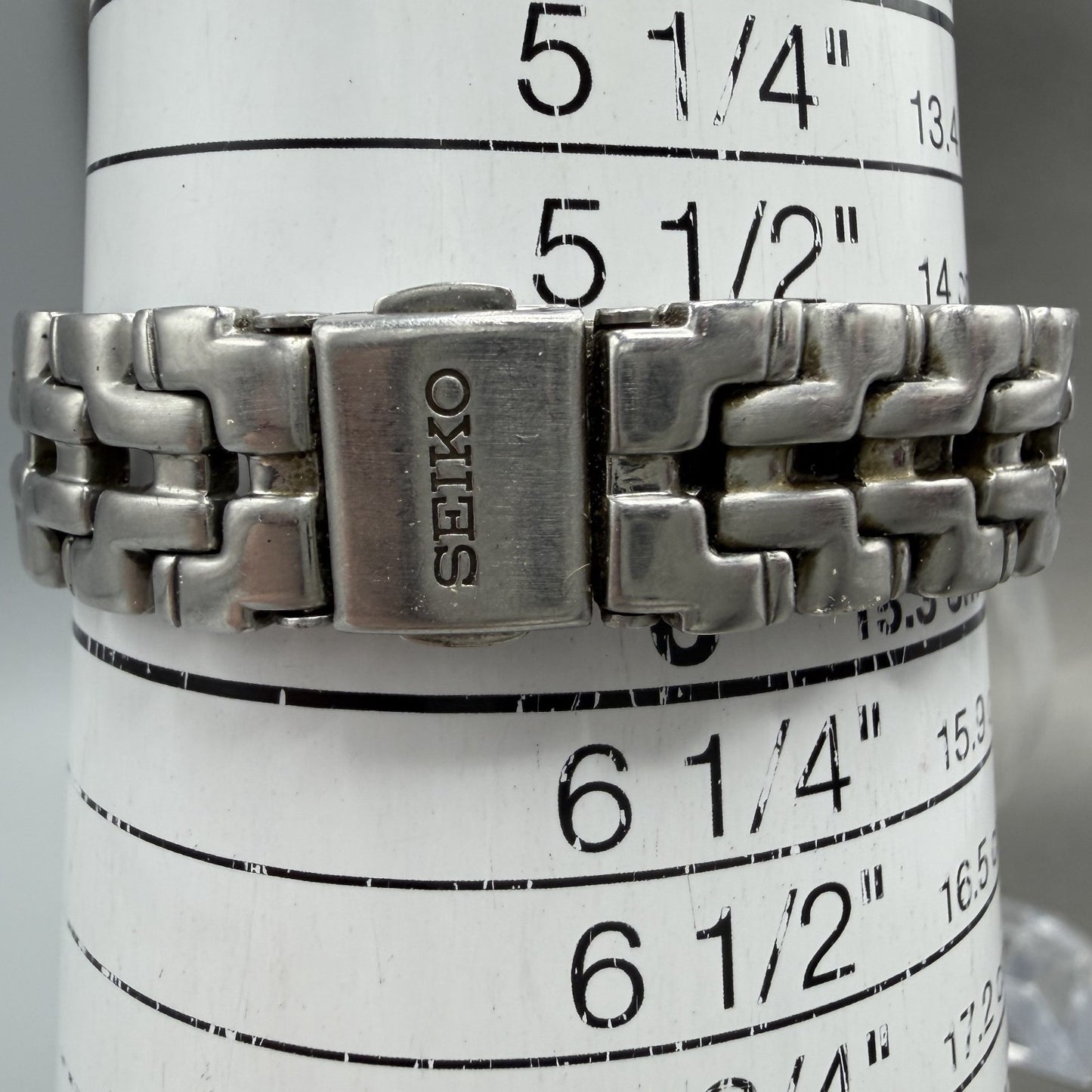 Seiko Watch Women 26mm Cream Dial Silver Tone Date Round 7N820599 New Battery Q10