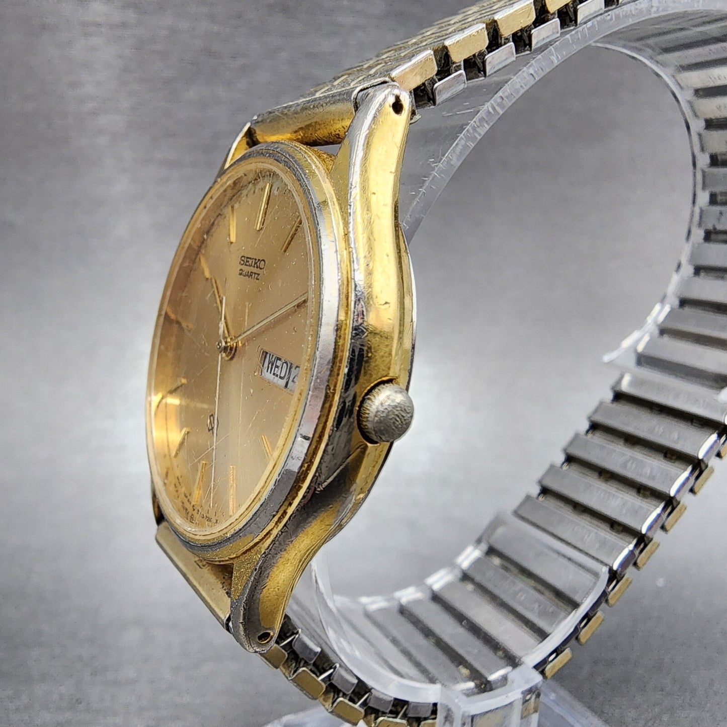 Seiko SQ Watch Men 34mm Gold Dial Gold Tone Dadyate Round 5Y23-7079 New Battery