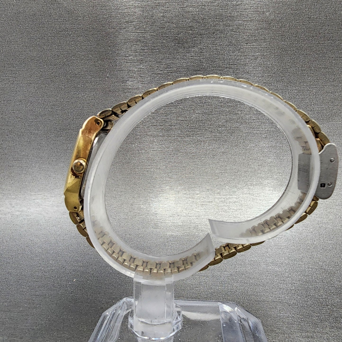 Seiko Tank Watch Women 18mm Gold Dial Gold Tone Rectangle V401-5150 New Battery