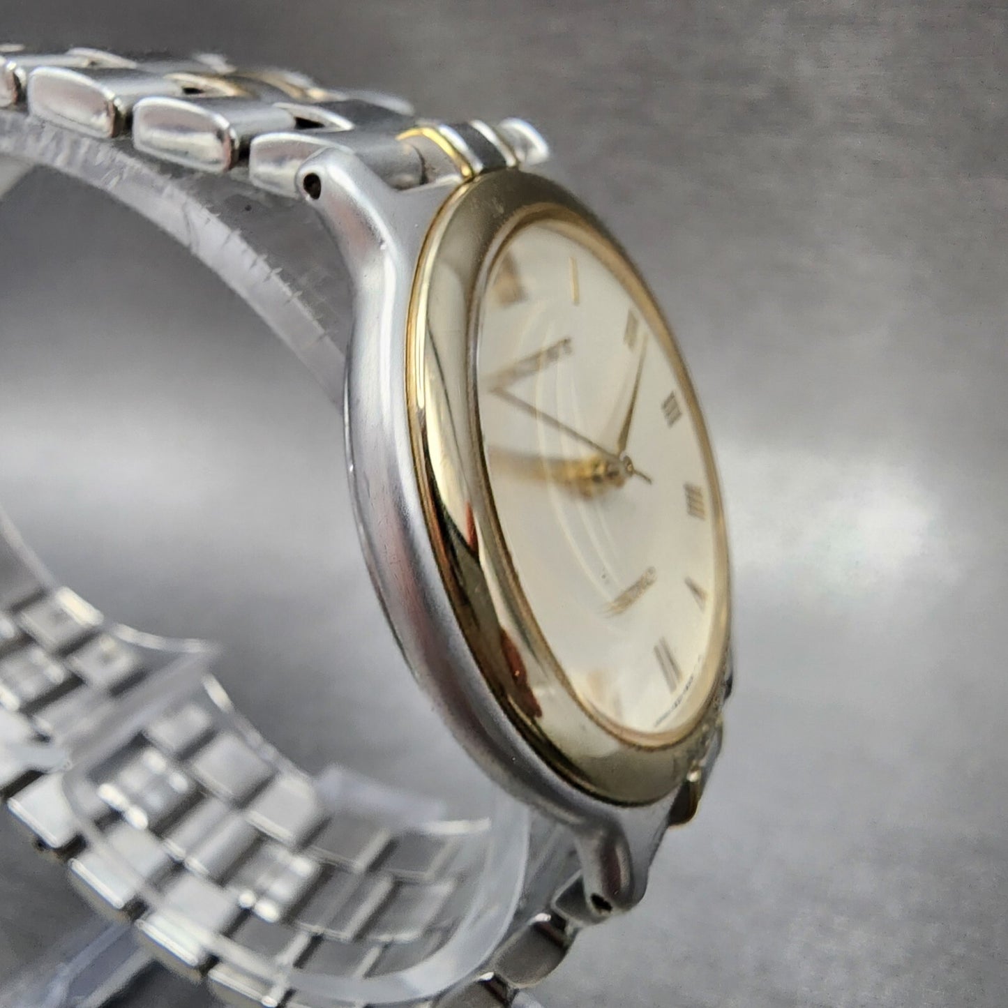 Seiko Lucent Watch Men 31mm Cream Dial Two Tone Round 5E21-6B70 New Battery