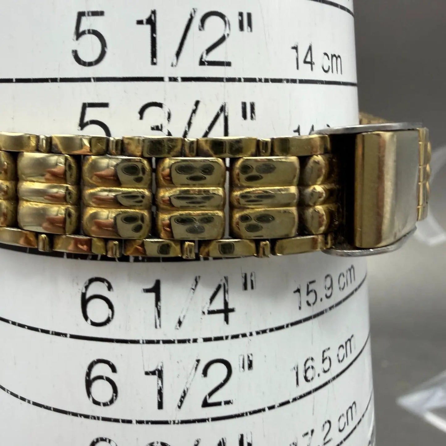 Seiko Watch Women 19mm Champagne Dial Gold Tone Round VTG V401-0510 New Battery10