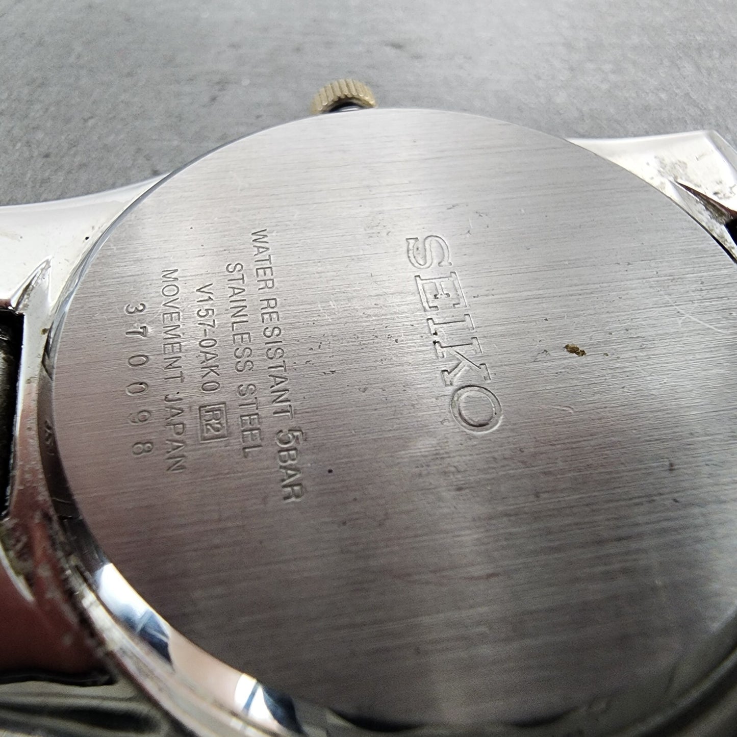 Seiko Solar Watch Men 40mm Gray Dial Two Tone Date V157-0ak0 Runs