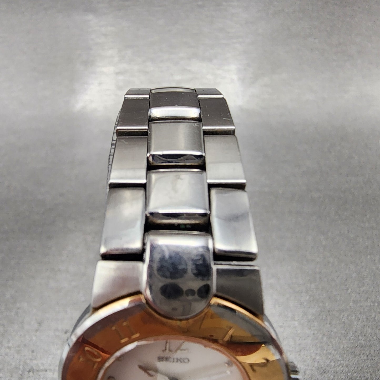 Seiko Lukia Watch Women 24mm MOP Dial Two Tone Round 1N01-0L80 New Battery