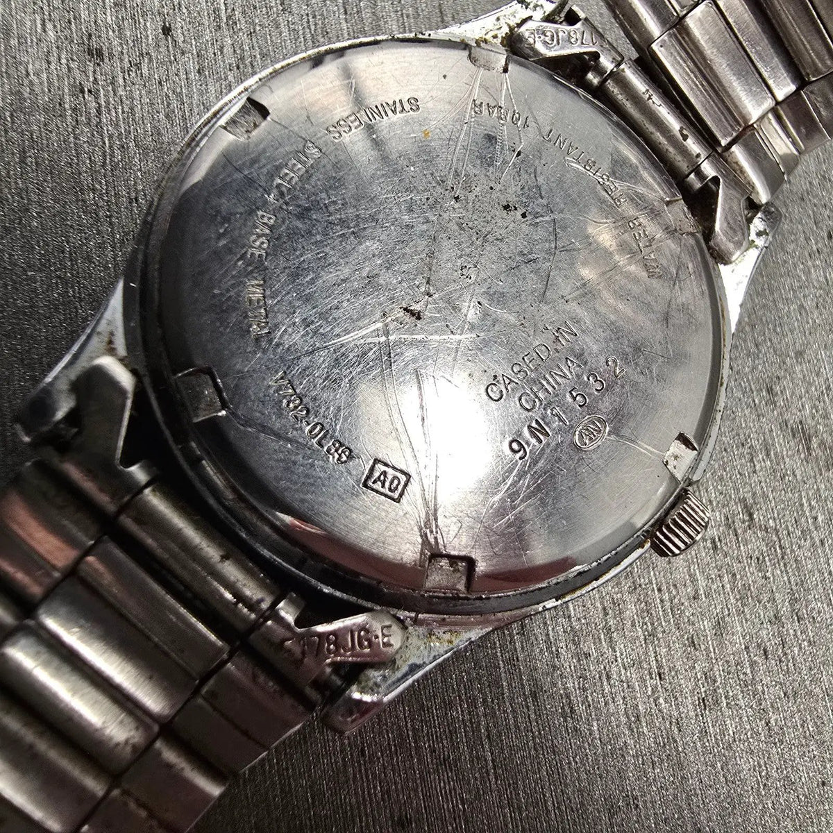 Seiko Alba Watch Men 34mm Gray Dial Silver Tone Date Round V732-0L80 New Battery10
