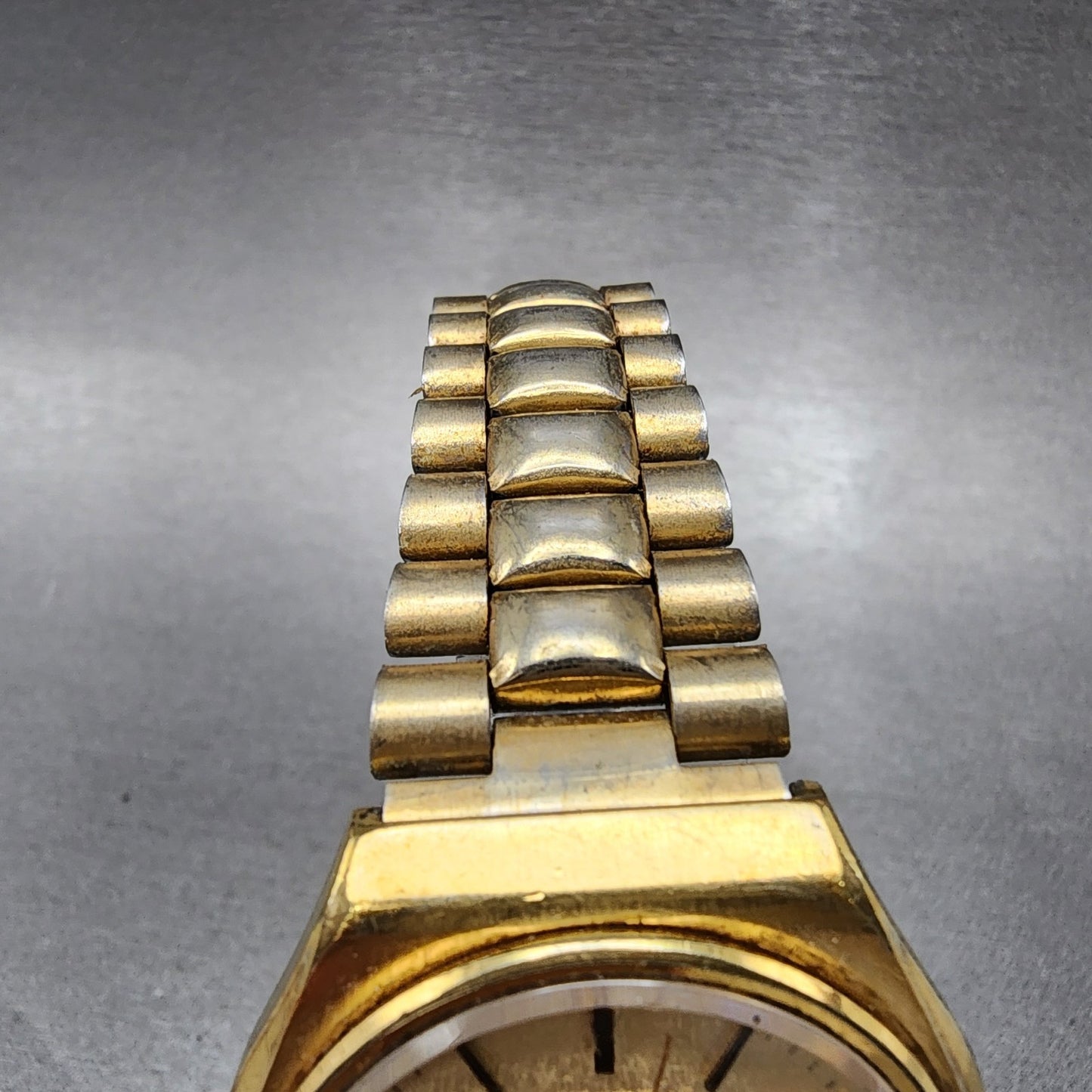 Citizen CQ Watch Men 36mm Champagne Dial Gold Tone Daydate 4-850998 PARTS