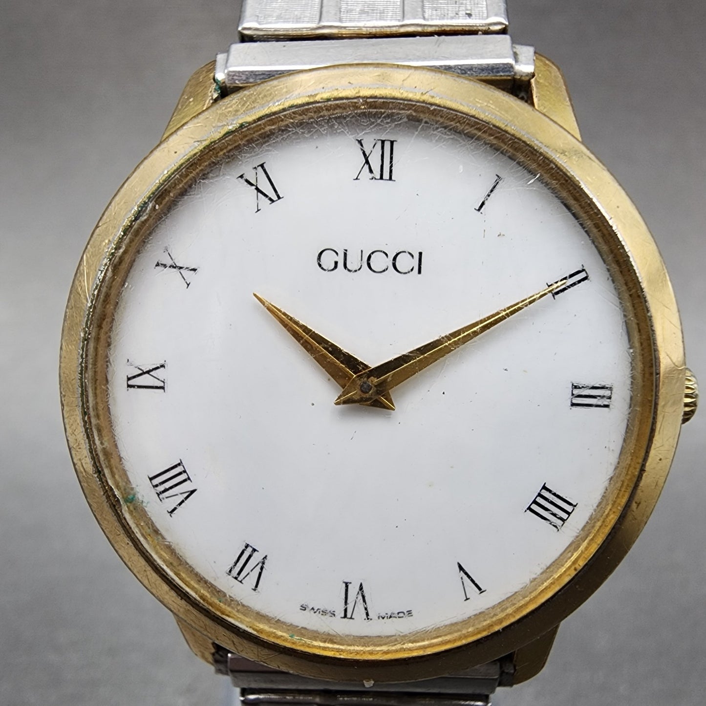 Gucci Watch Men 32mm White Dial Two Tone Round 2200 M PARTS