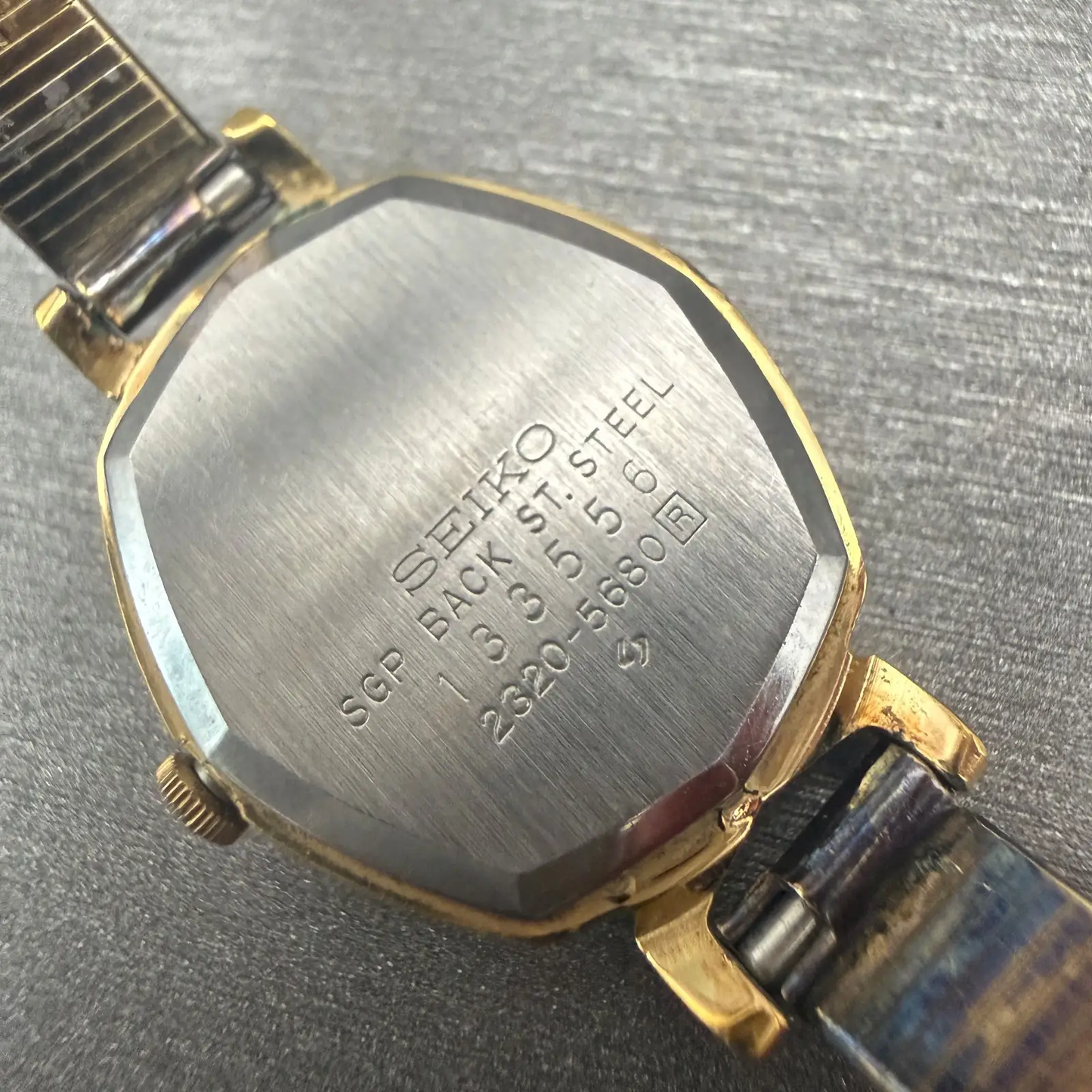 Seiko Watch Women 20mm Champagne Dial Gold Tone Oval 2320-5680 New Battery10