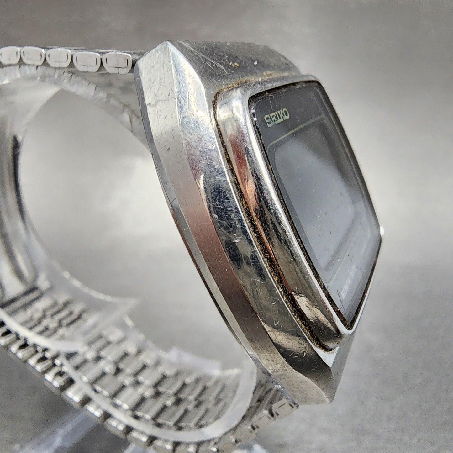 Seiko Digital Watch Men 37mm LCD Month Date Rectangle 0532-5019 PARTS